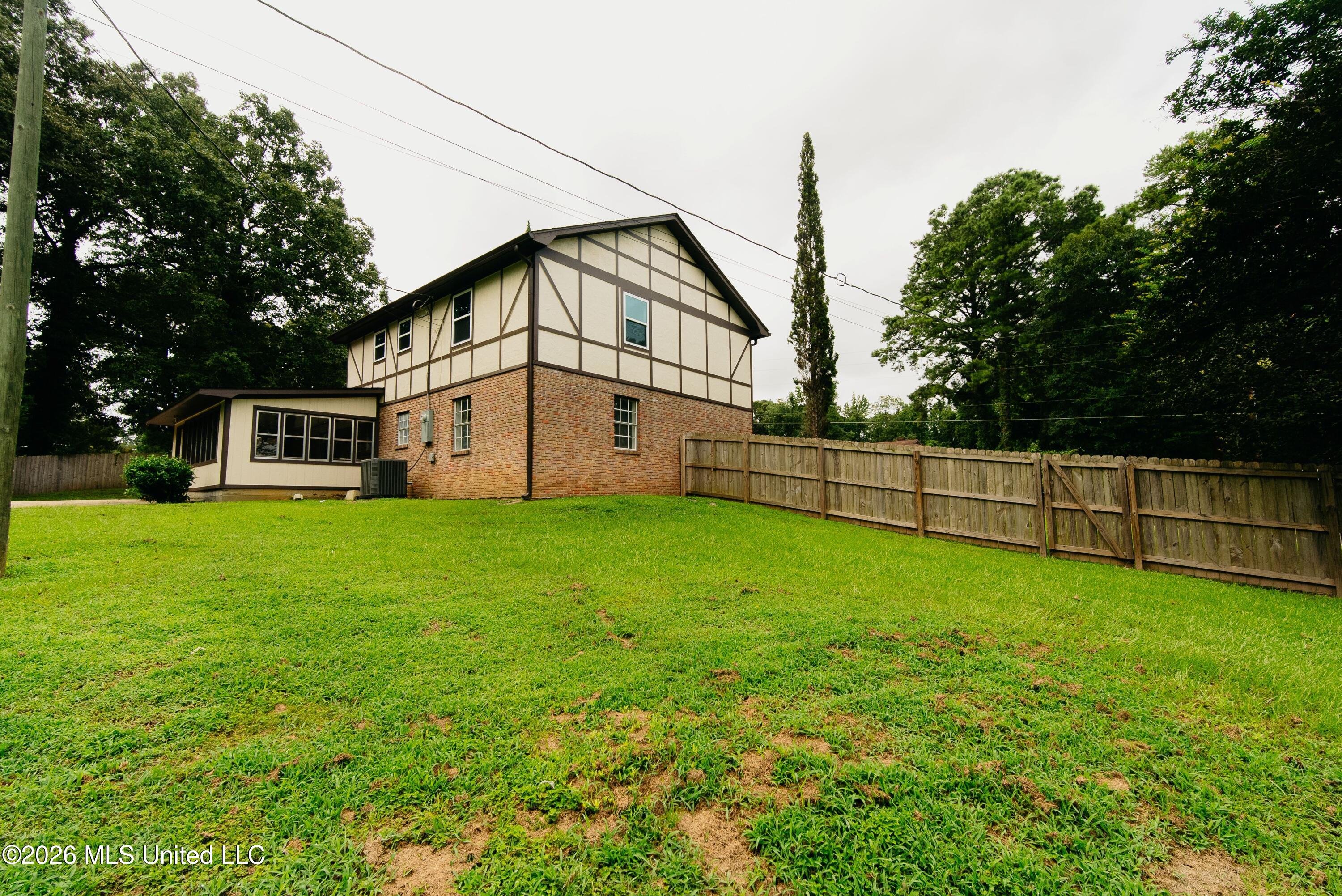 7528 Pineridge Drive Property Photo 42