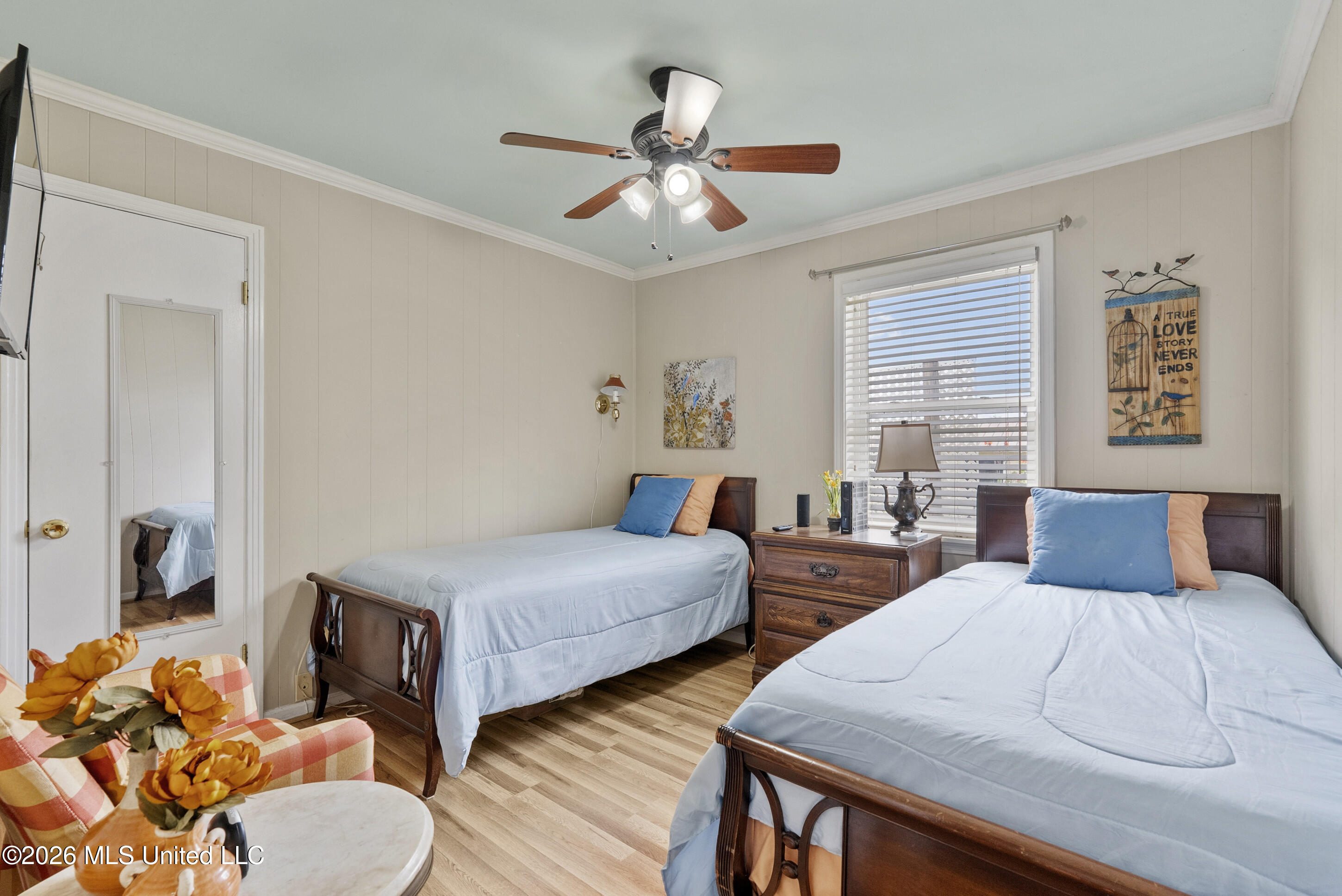 1070 King Road Property Photo 22