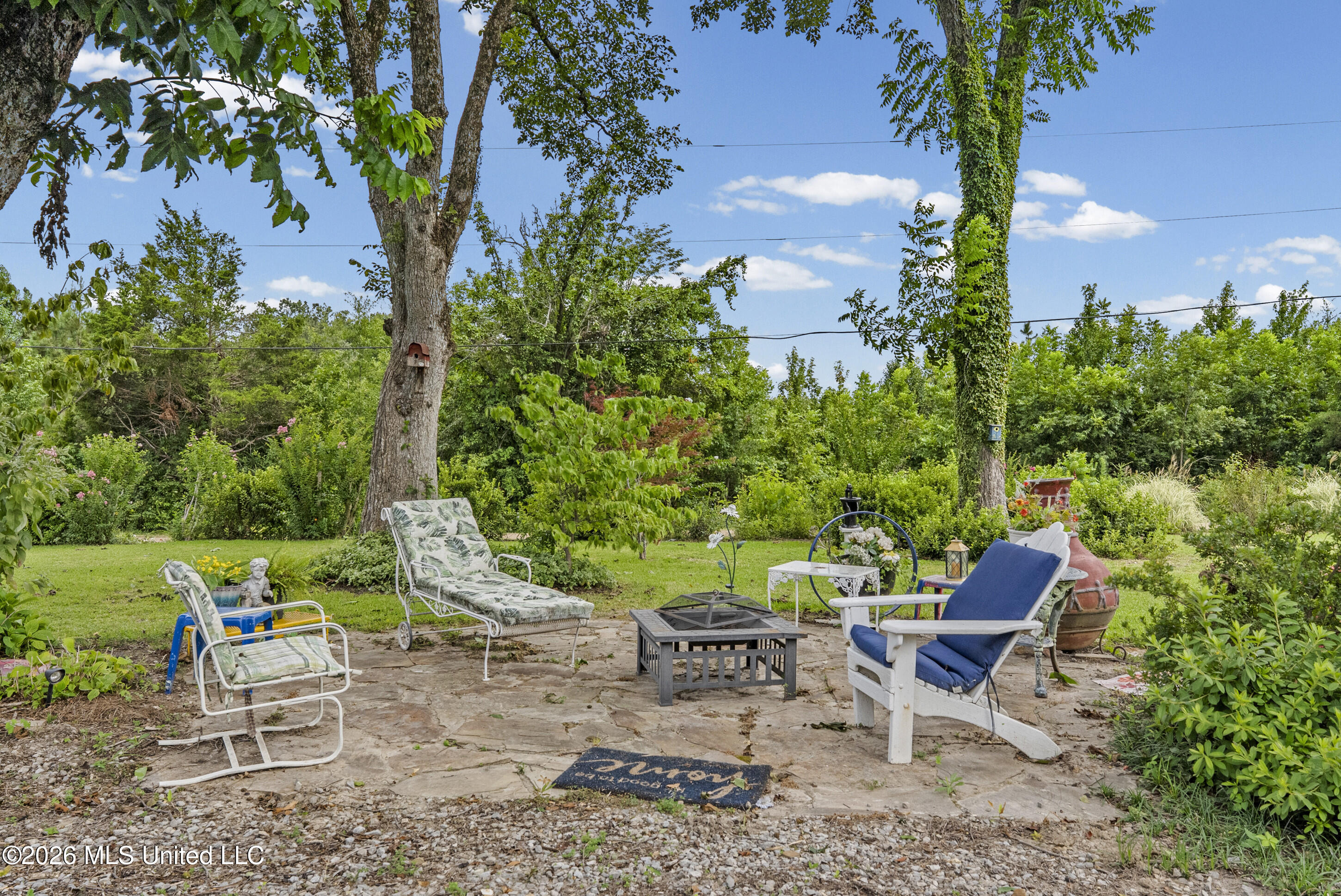 1070 King Road Property Photo 39