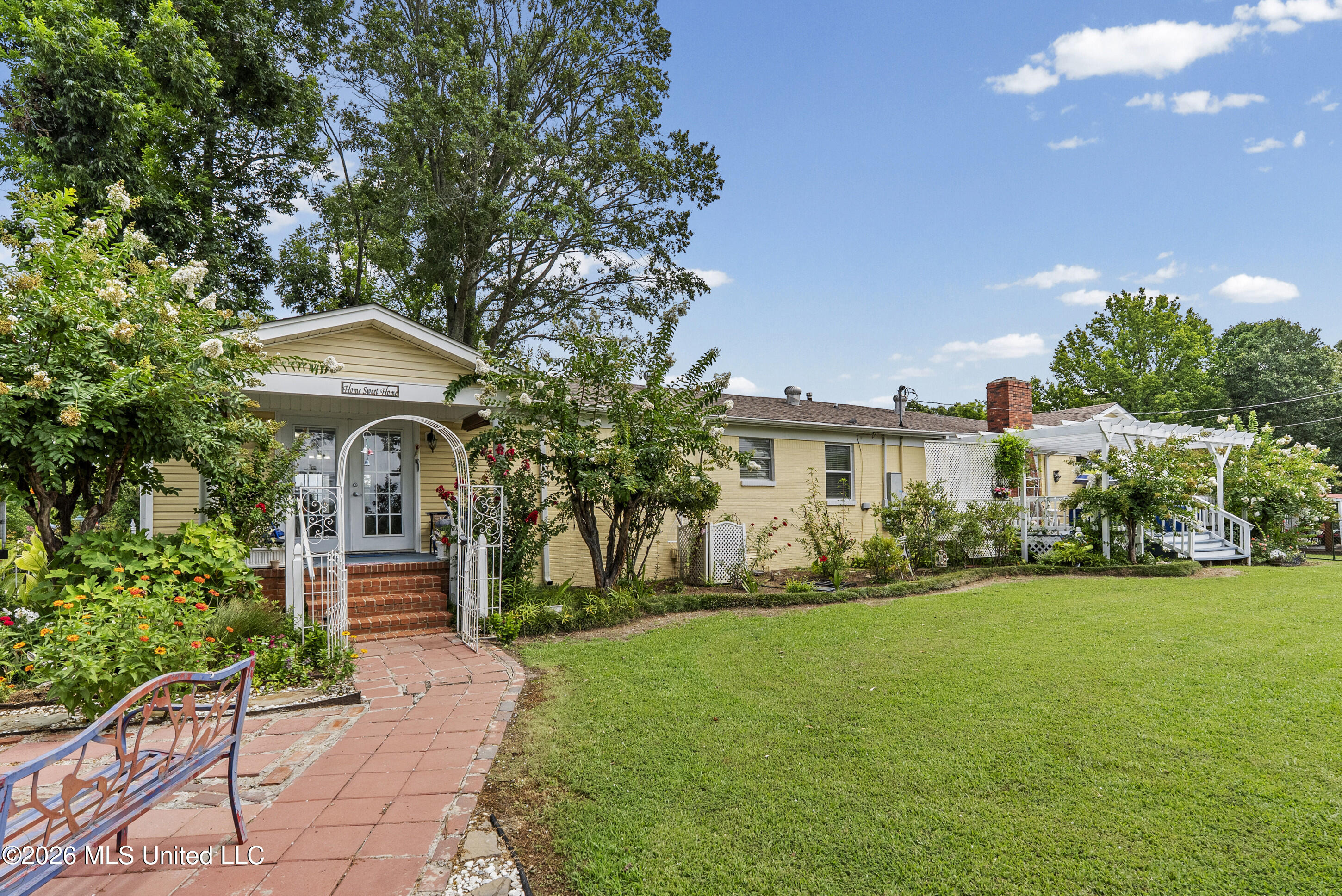 1070 King Road Property Photo 41