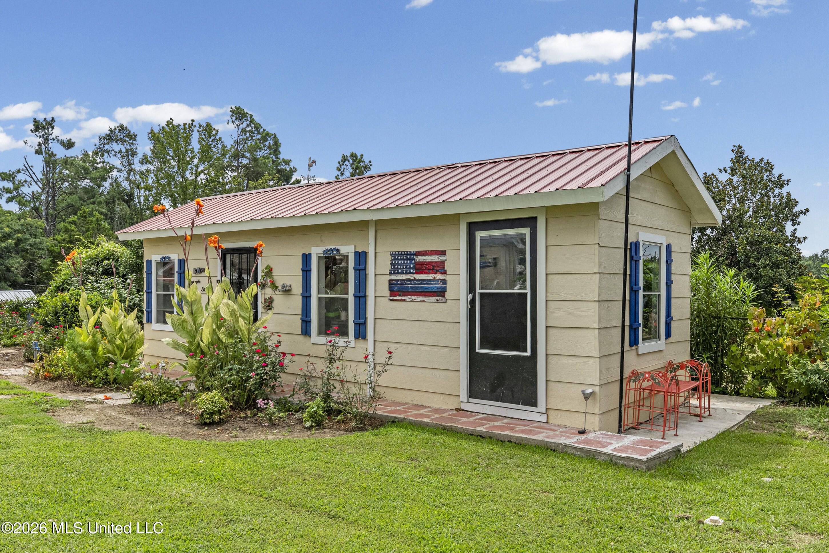 1070 King Road Property Photo 42