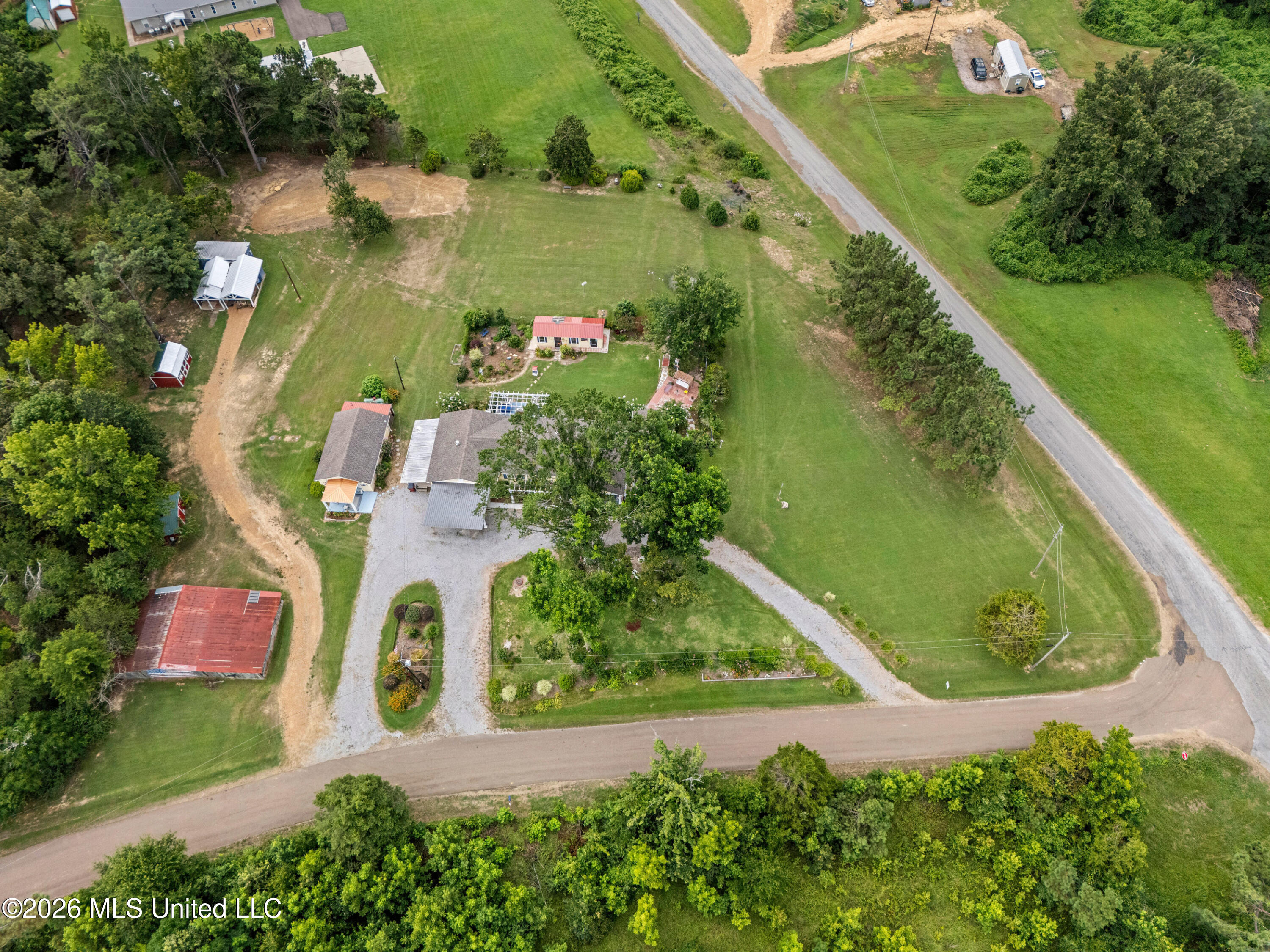 1070 King Road Property Photo 48