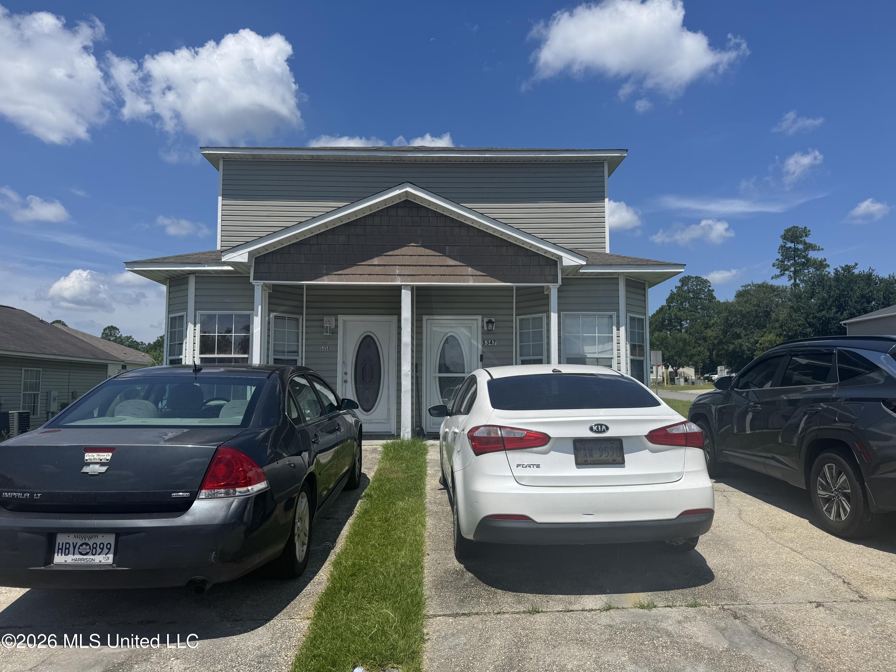 5347-5351 Quail Creek Circle Property Photo 1