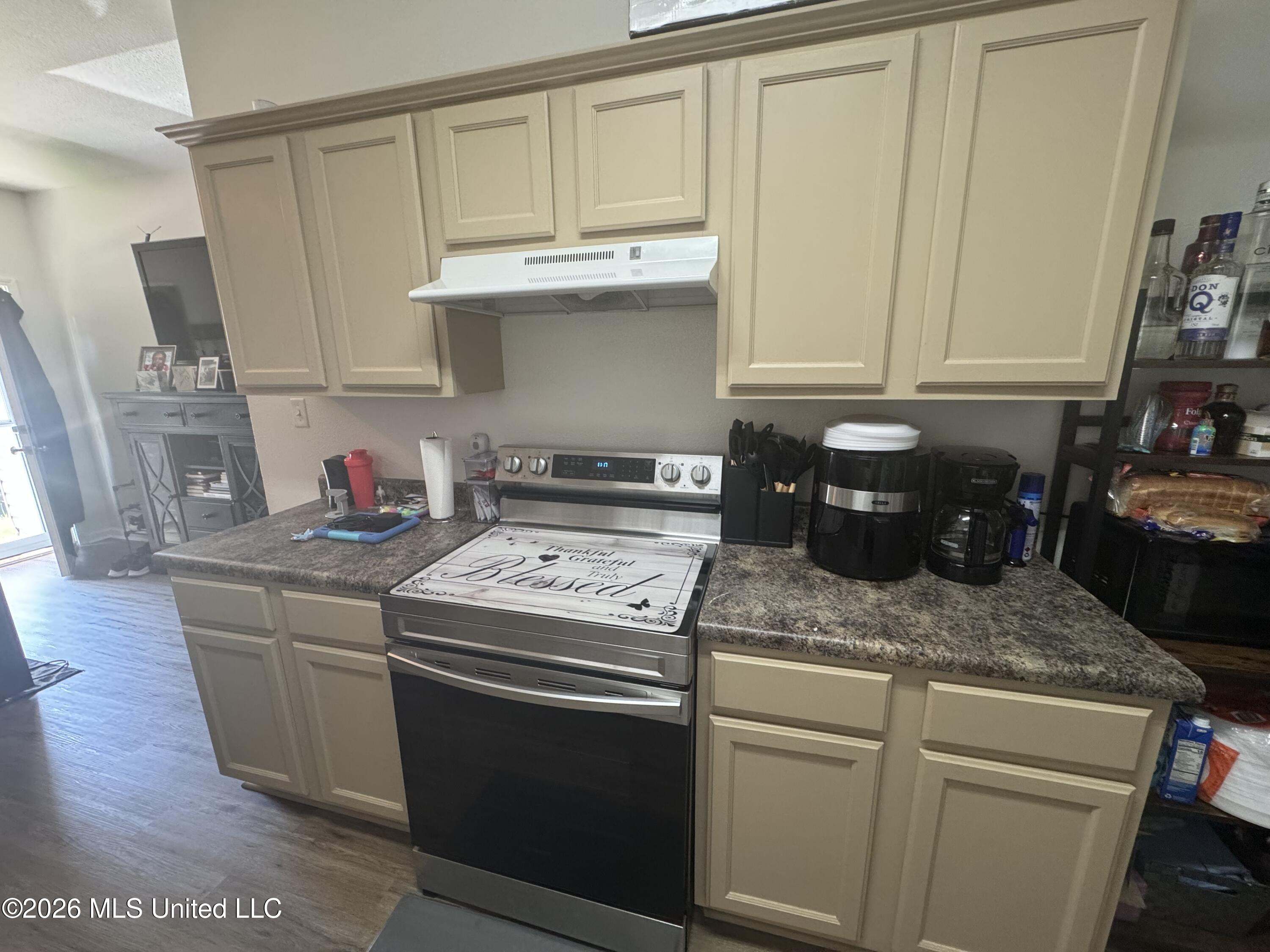 5347-5351 Quail Creek Circle Property Photo 6
