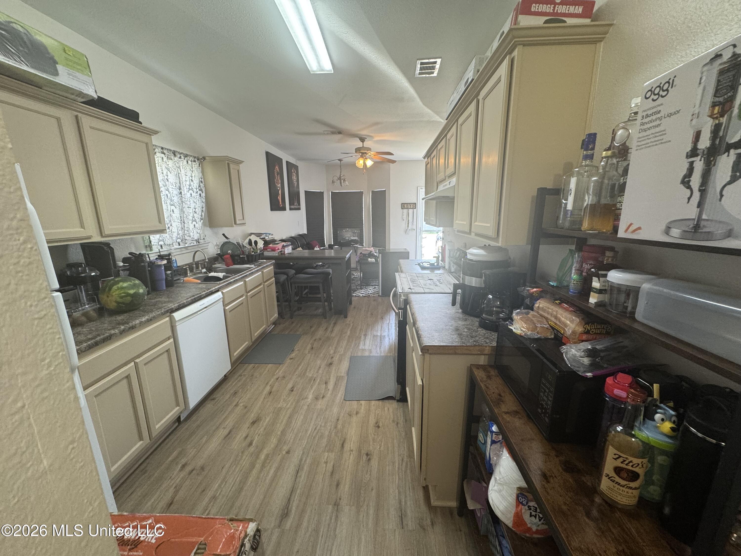 5347-5351 Quail Creek Circle Property Photo 7