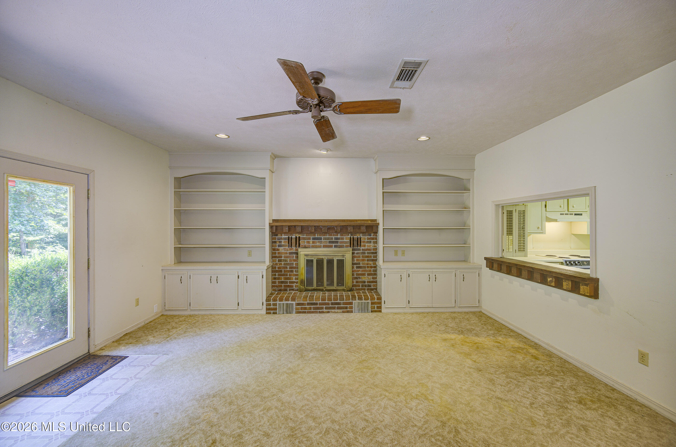 103 Rebel Circle Property Photo 11