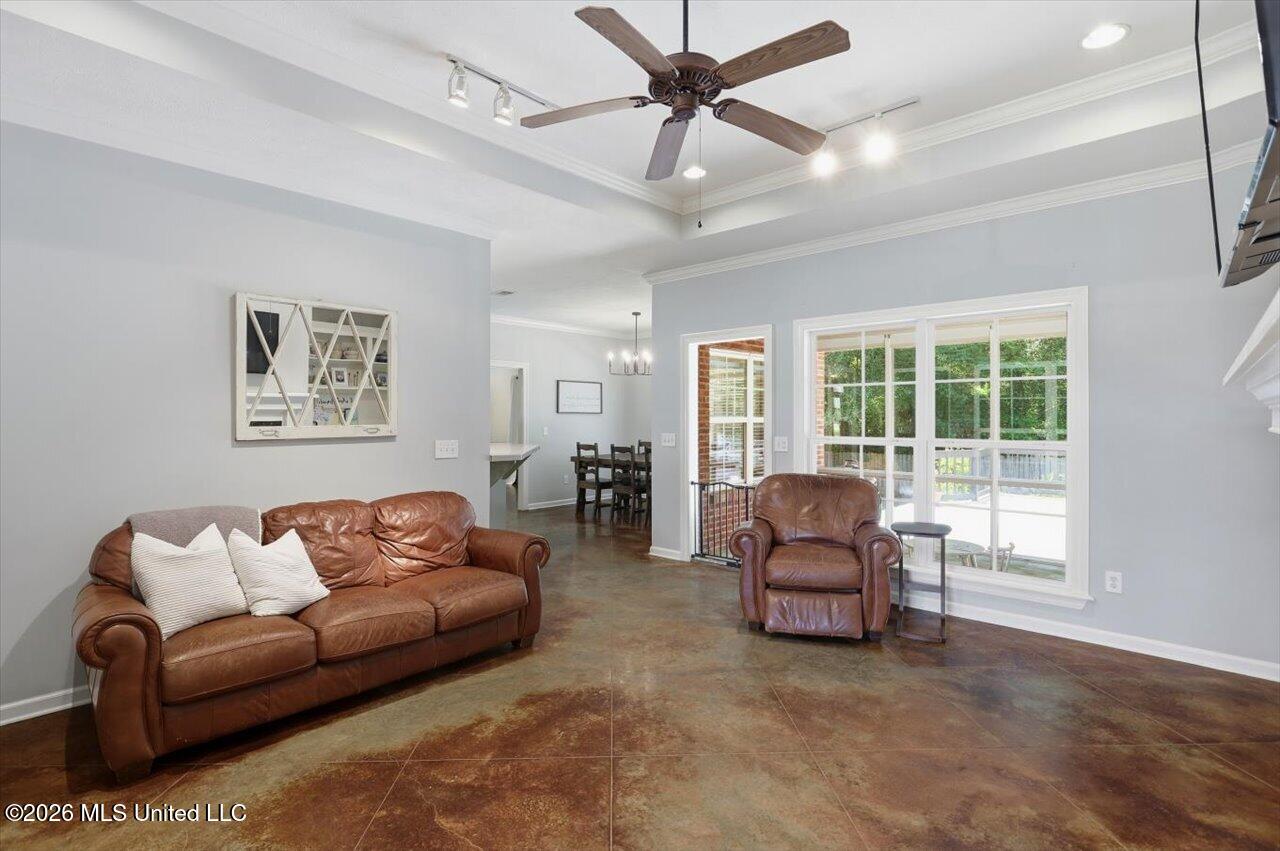 108 Bluebird Cove Property Photo 7