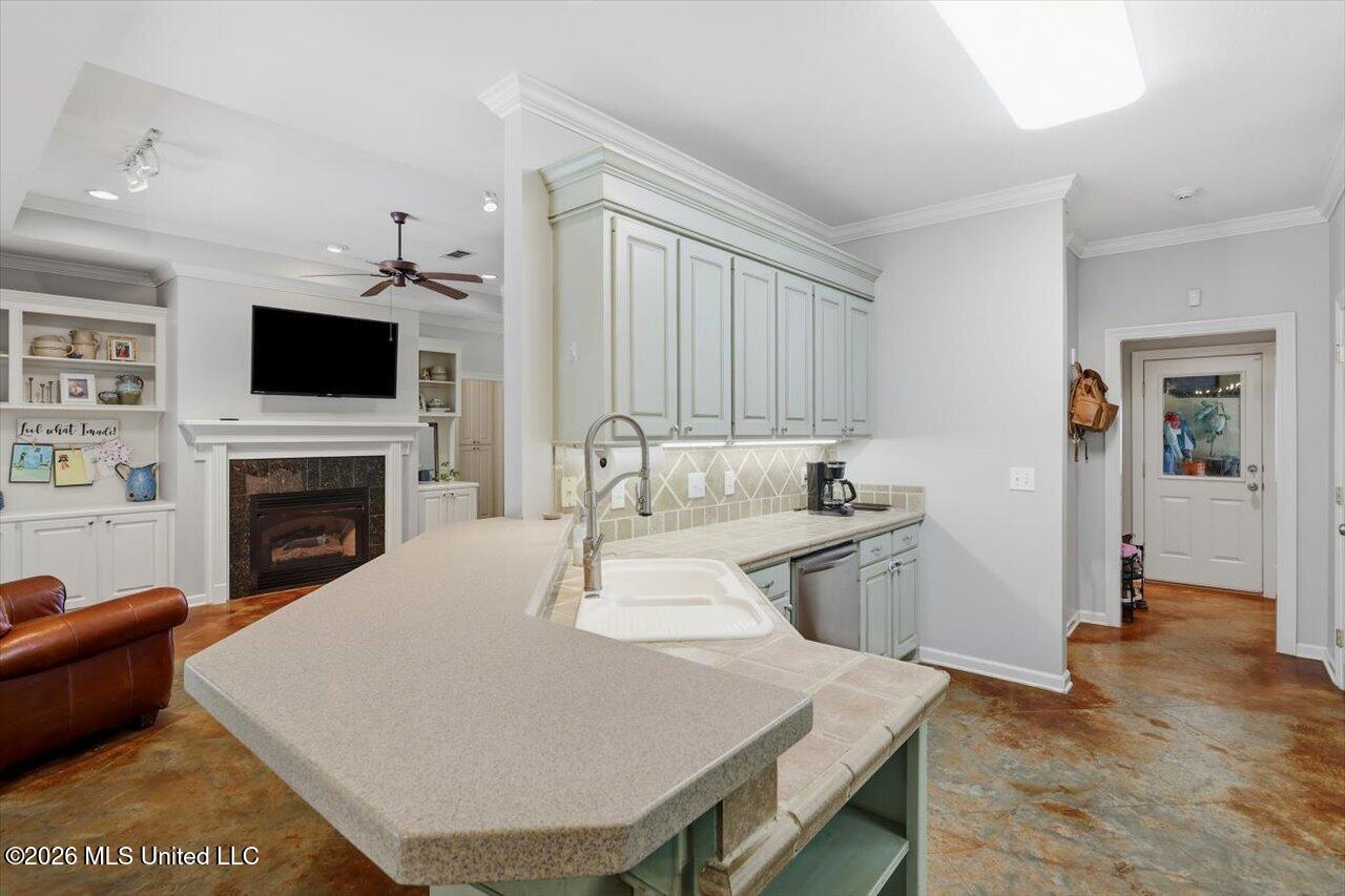 108 Bluebird Cove Property Photo 14