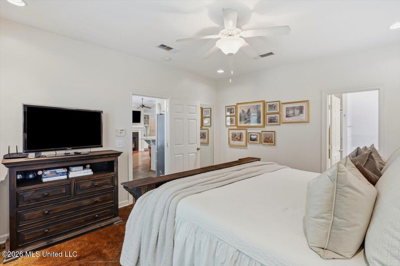 108 Bluebird Cove Property Photo 22