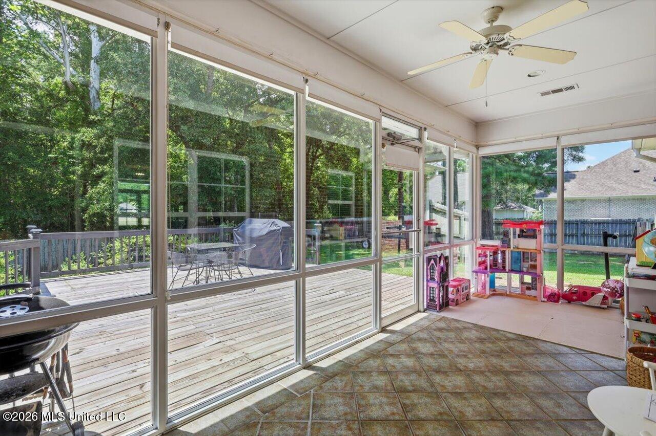 108 Bluebird Cove Property Photo 30