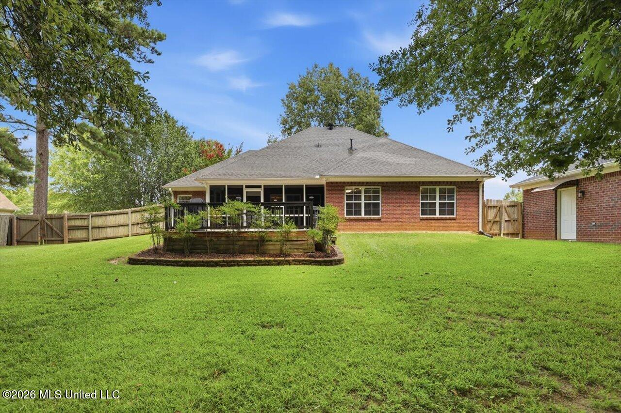108 Bluebird Cove Property Photo 34
