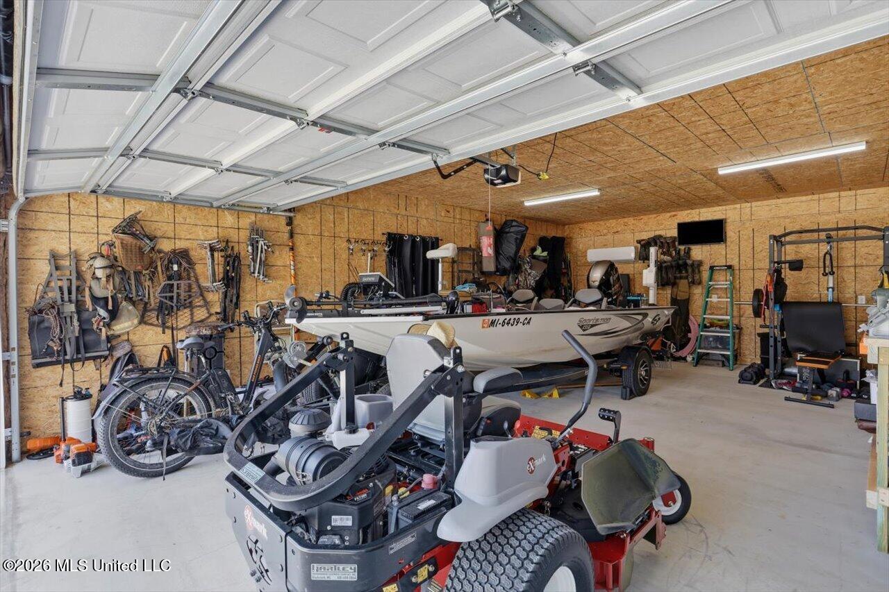 108 Bluebird Cove Property Photo 38