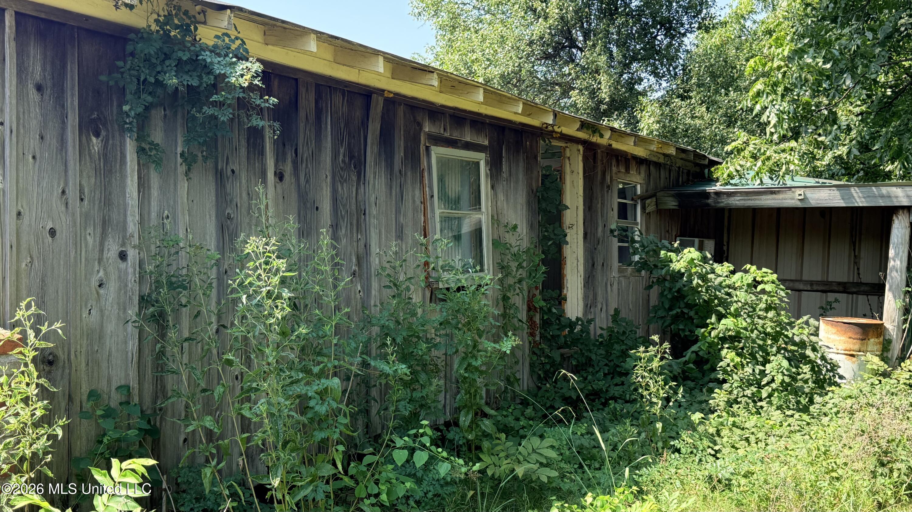 18445 Us-61 Property Photo 4