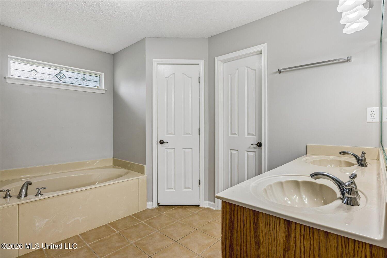 2594 Tower Drive Property Photo 18