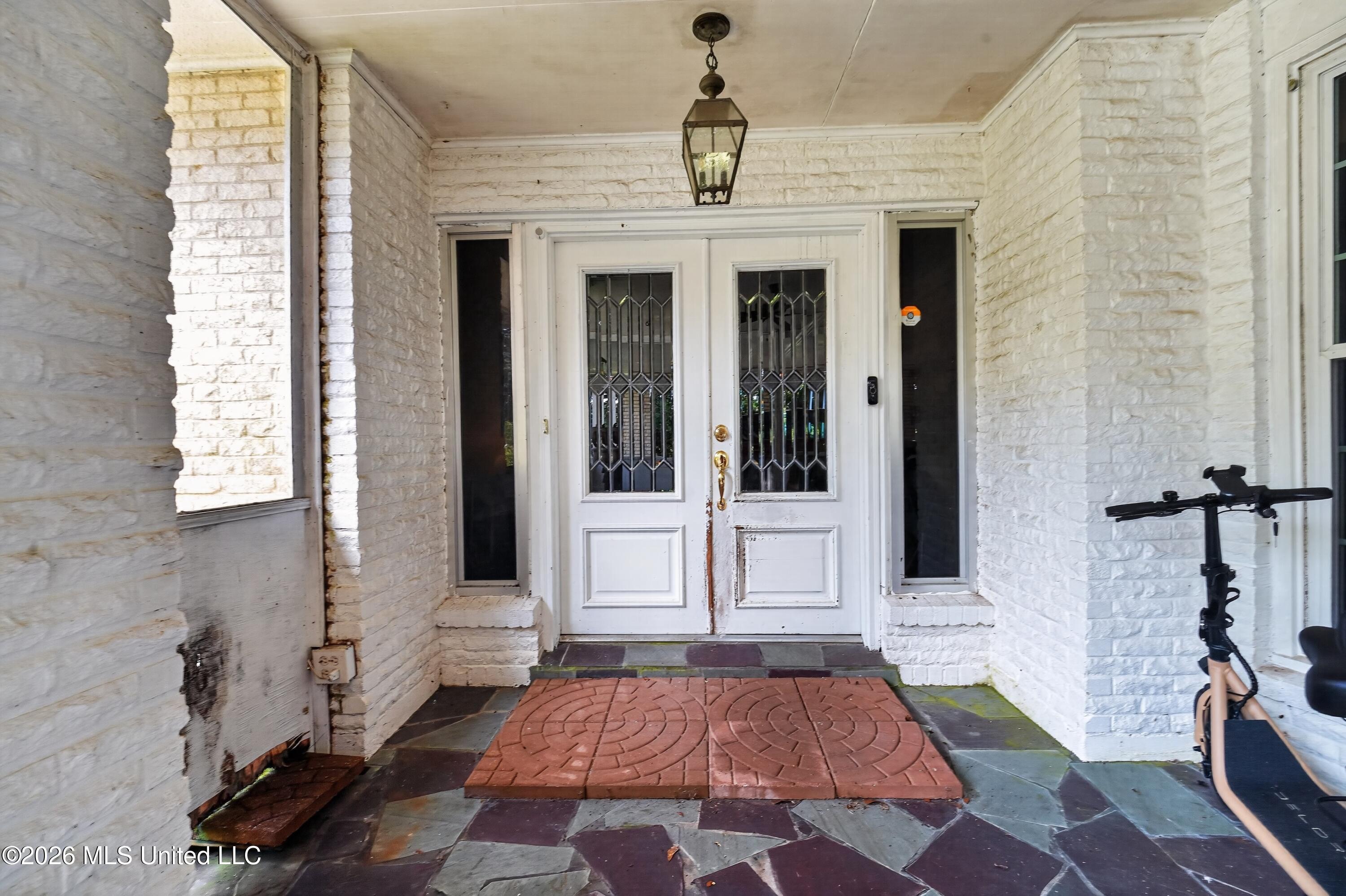 168 Davis Road Property Photo 9