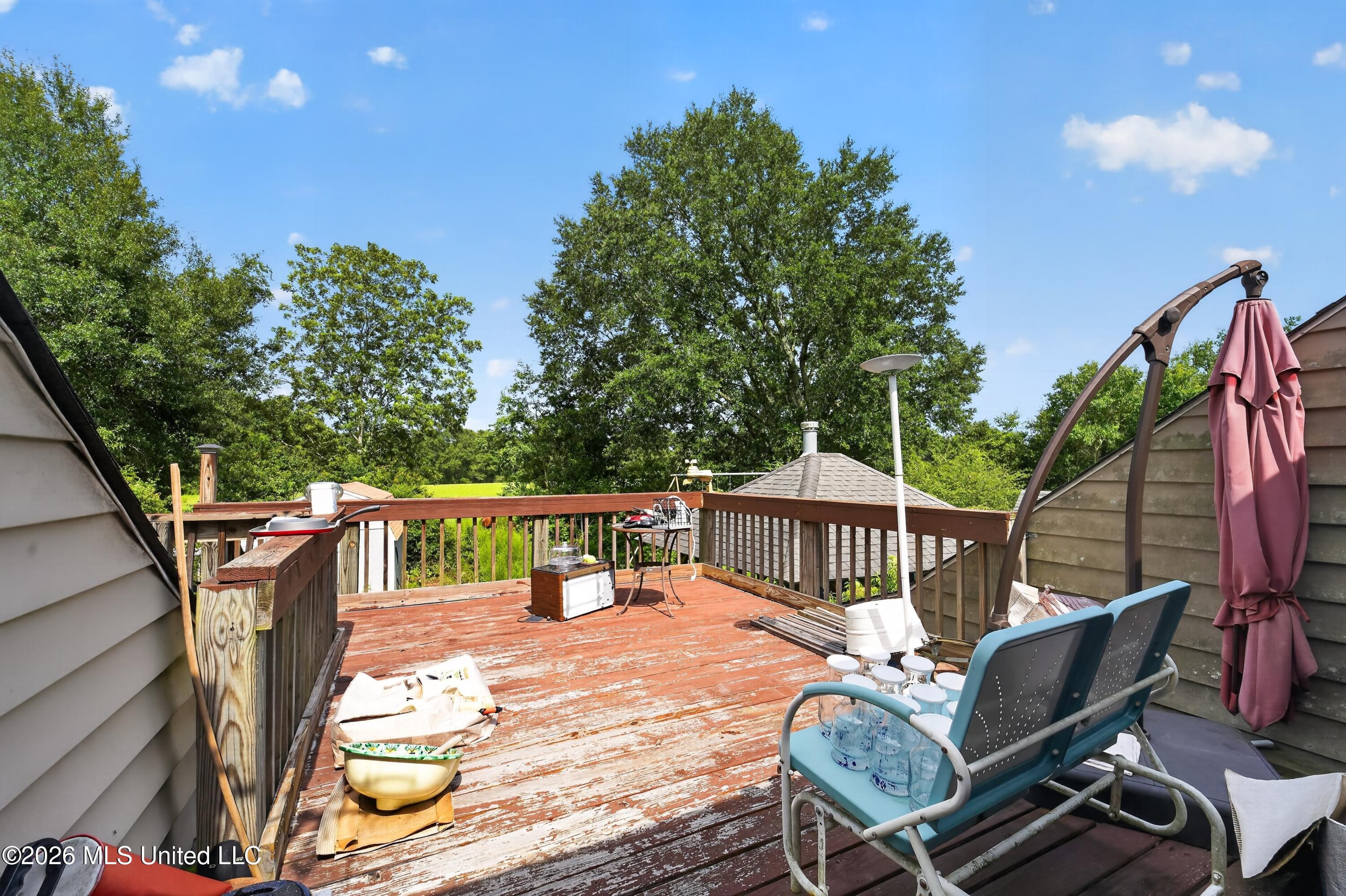 168 Davis Road Property Photo 11