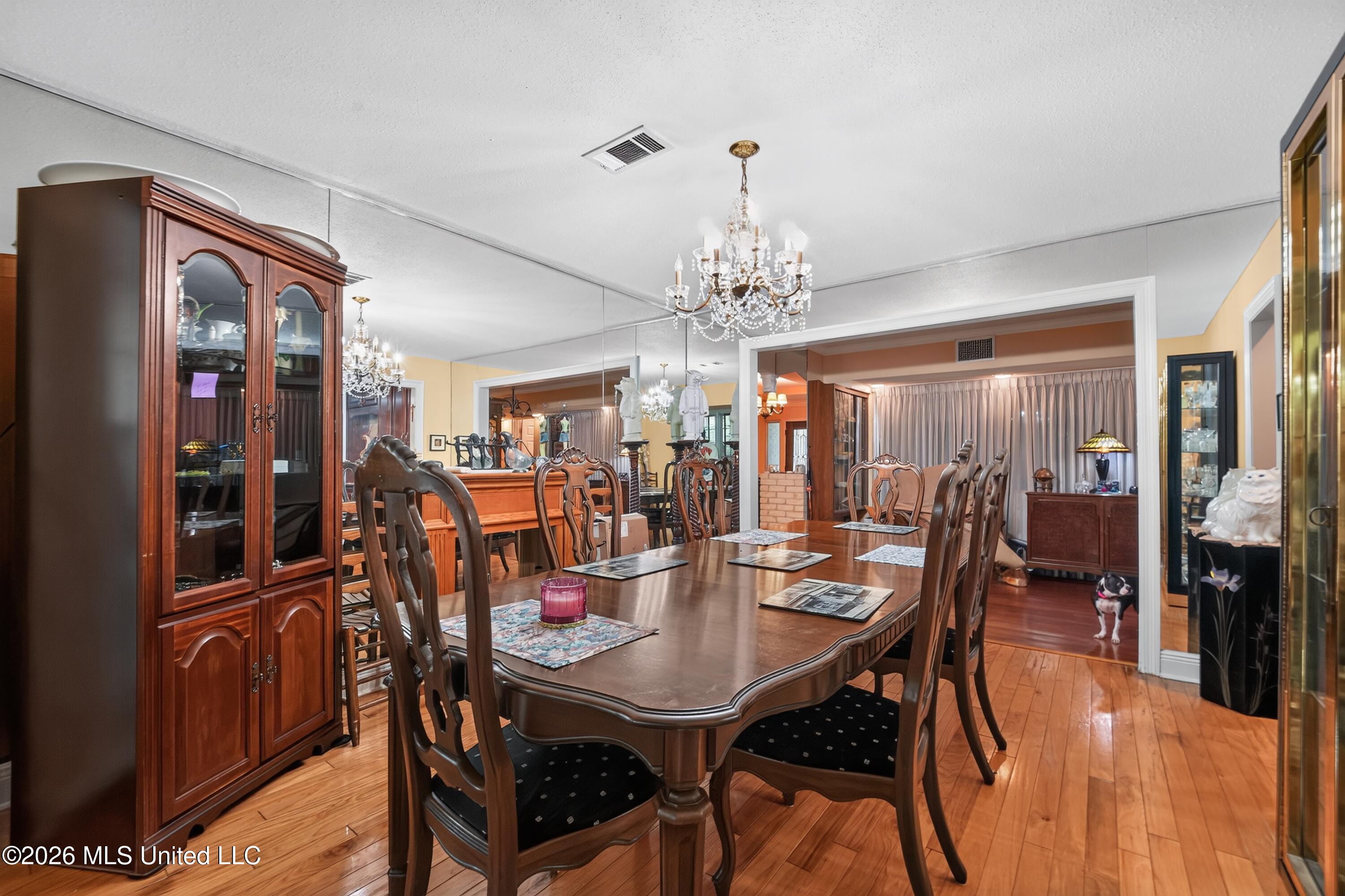 168 Davis Road Property Photo 32