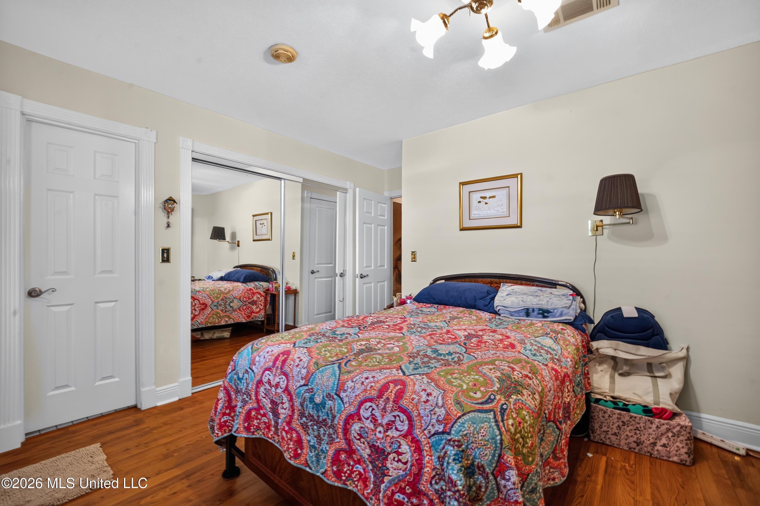 168 Davis Road Property Photo 37