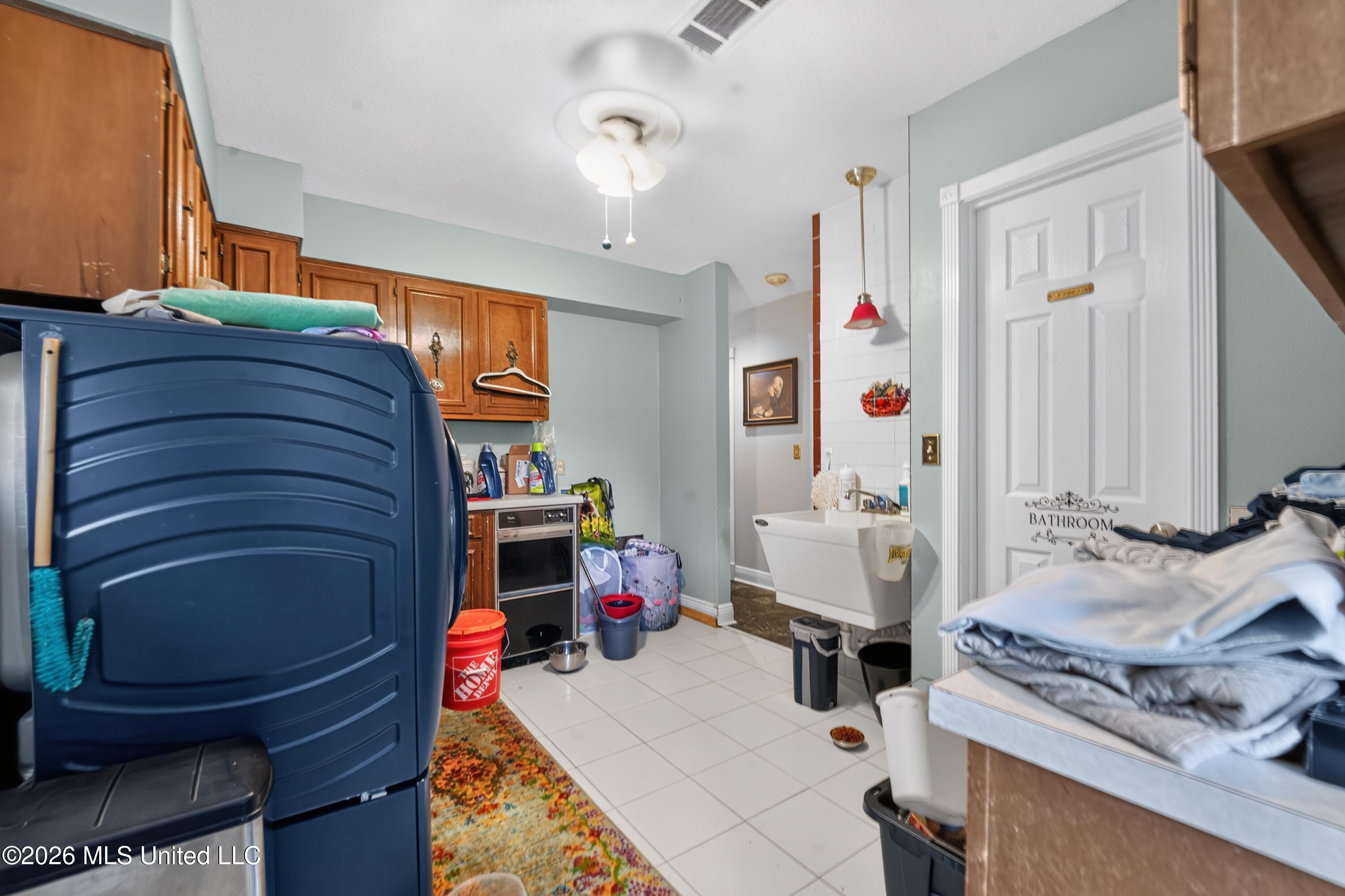 168 Davis Road Property Photo 52