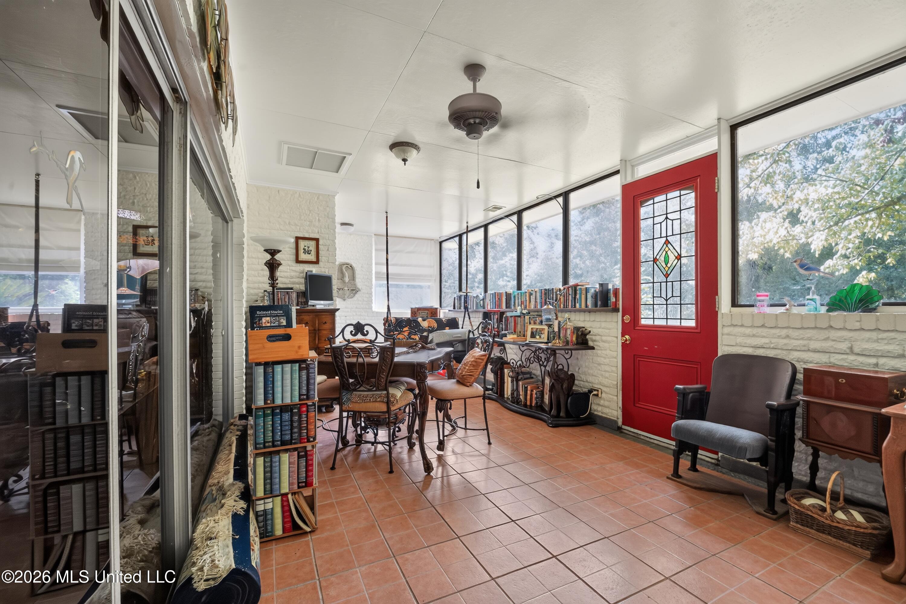 168 Davis Road Property Photo 70