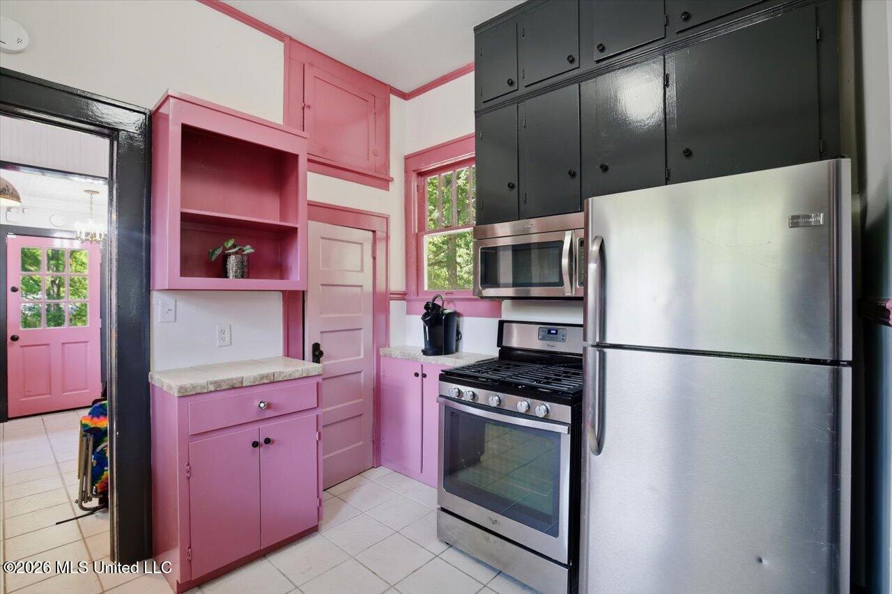 211 E Center Street Property Photo 12