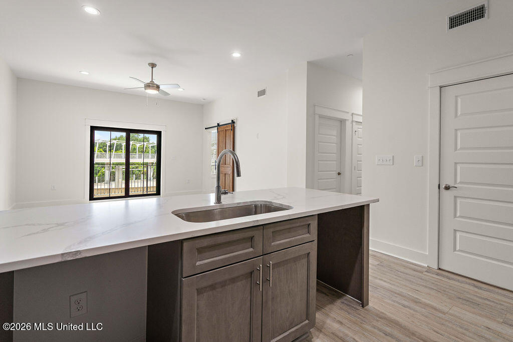 124 Court Street Property Photo 8