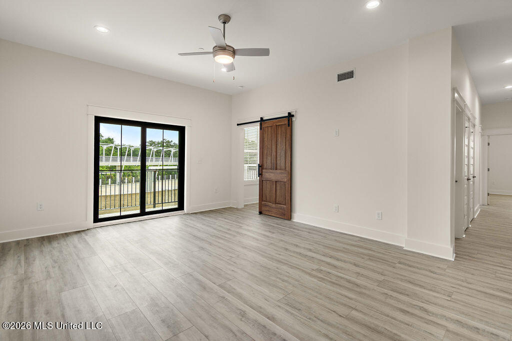 124 Court Street Property Photo 10