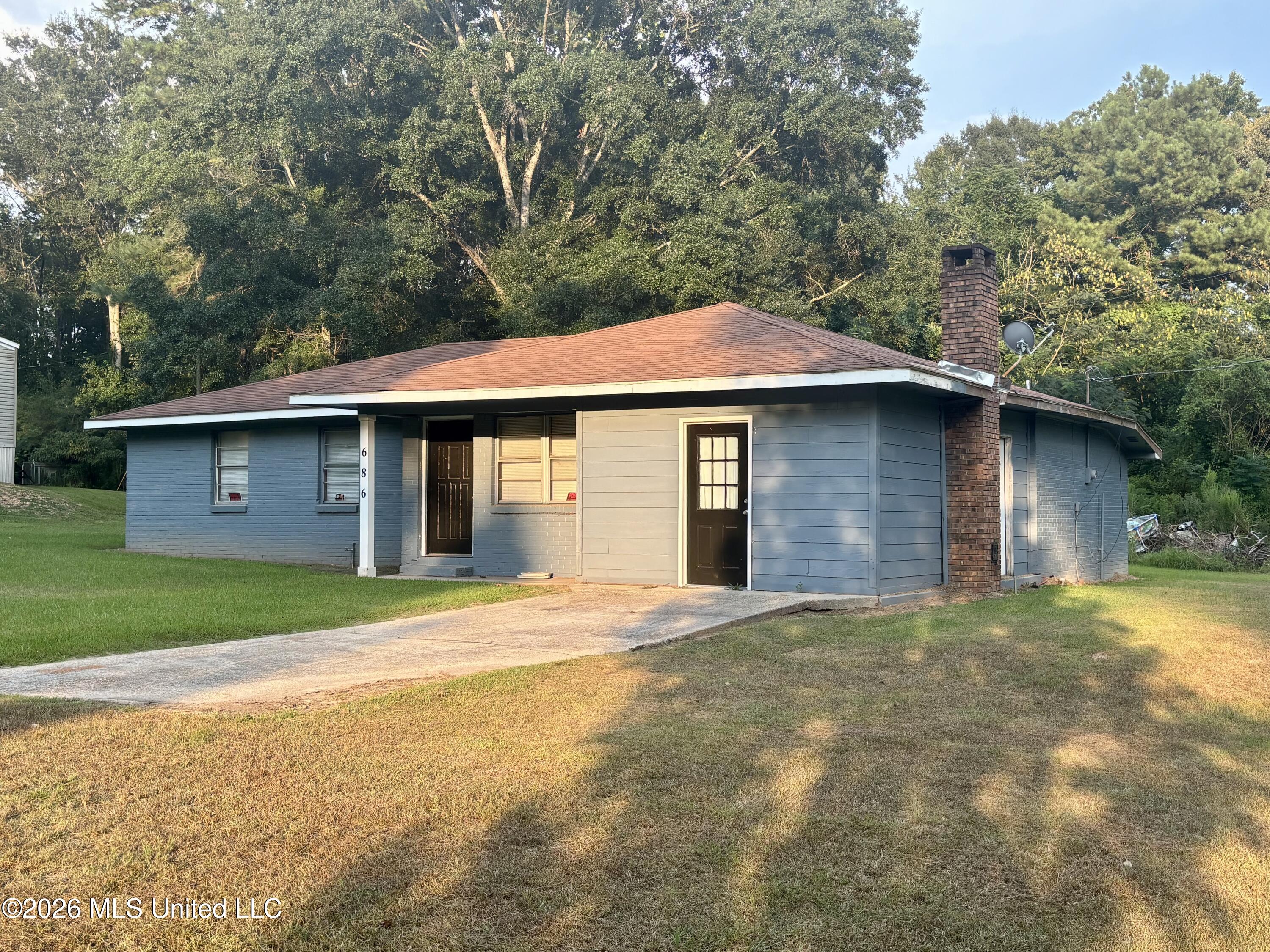686 Progress Road Property Photo 2