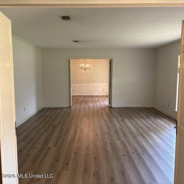 5460 Saratoga Drive Property Photo 5