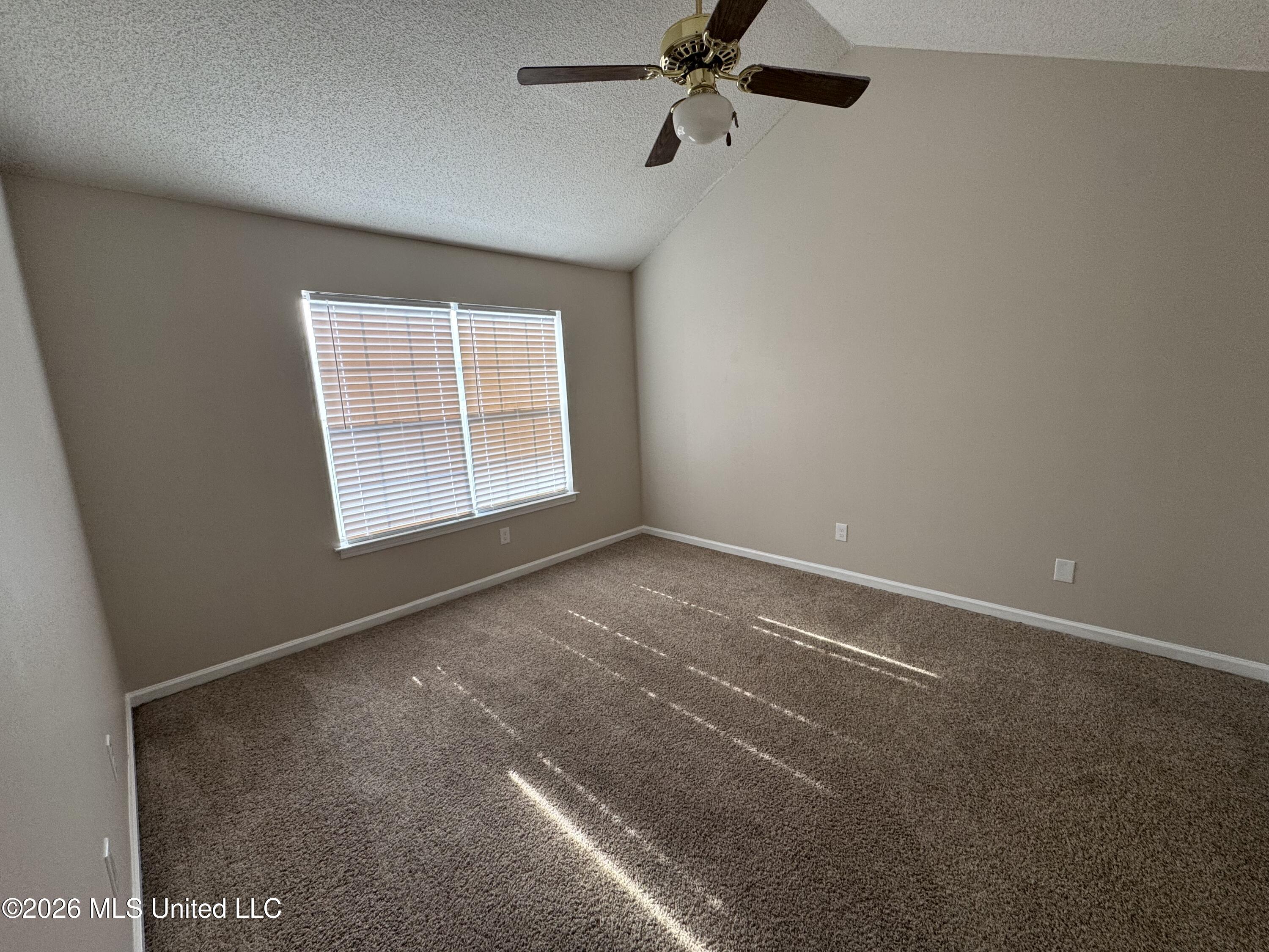8051 W Creekwood Circle Property Photo 7