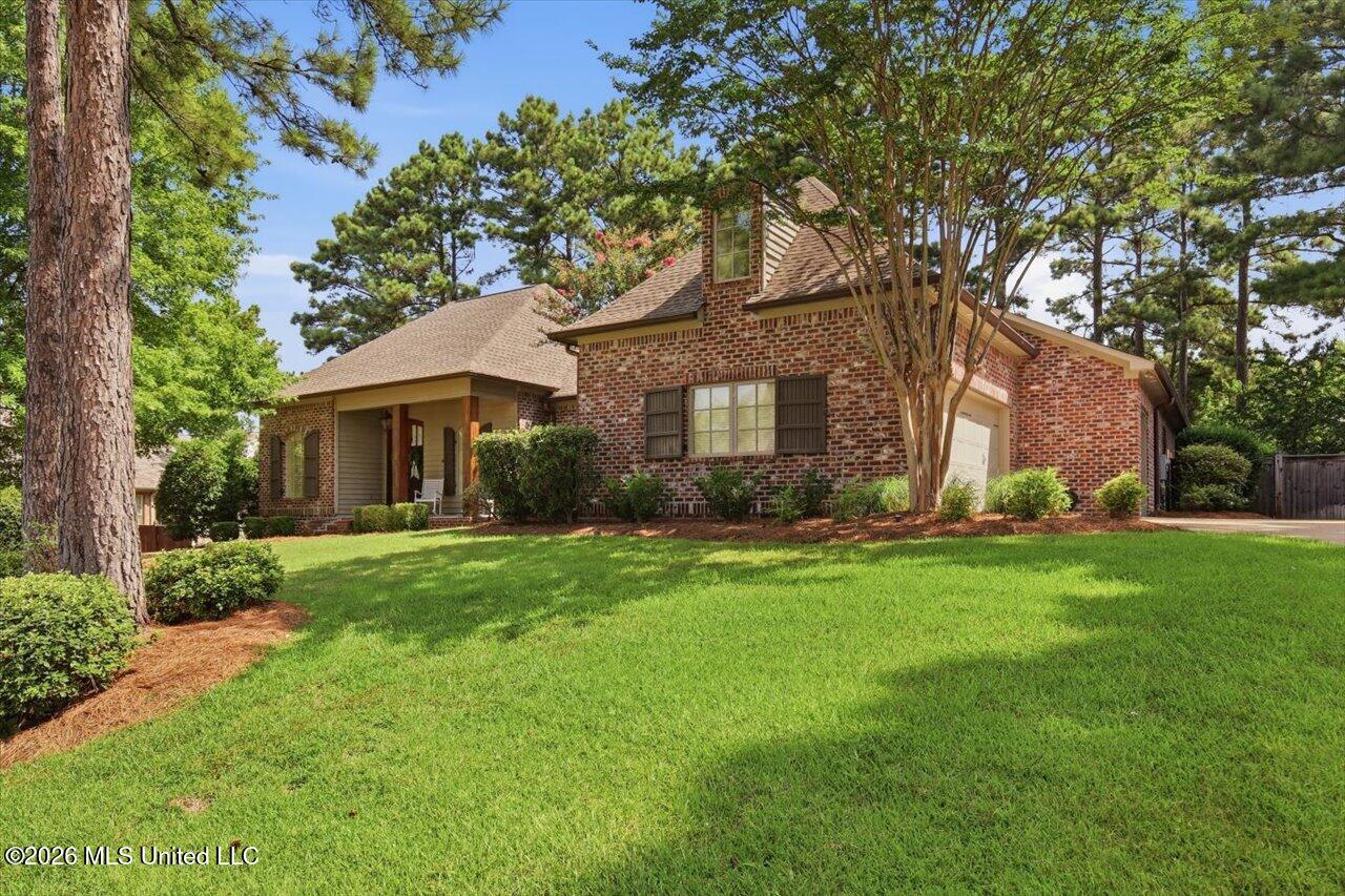 299 Lake Village Drive Property Photo 4