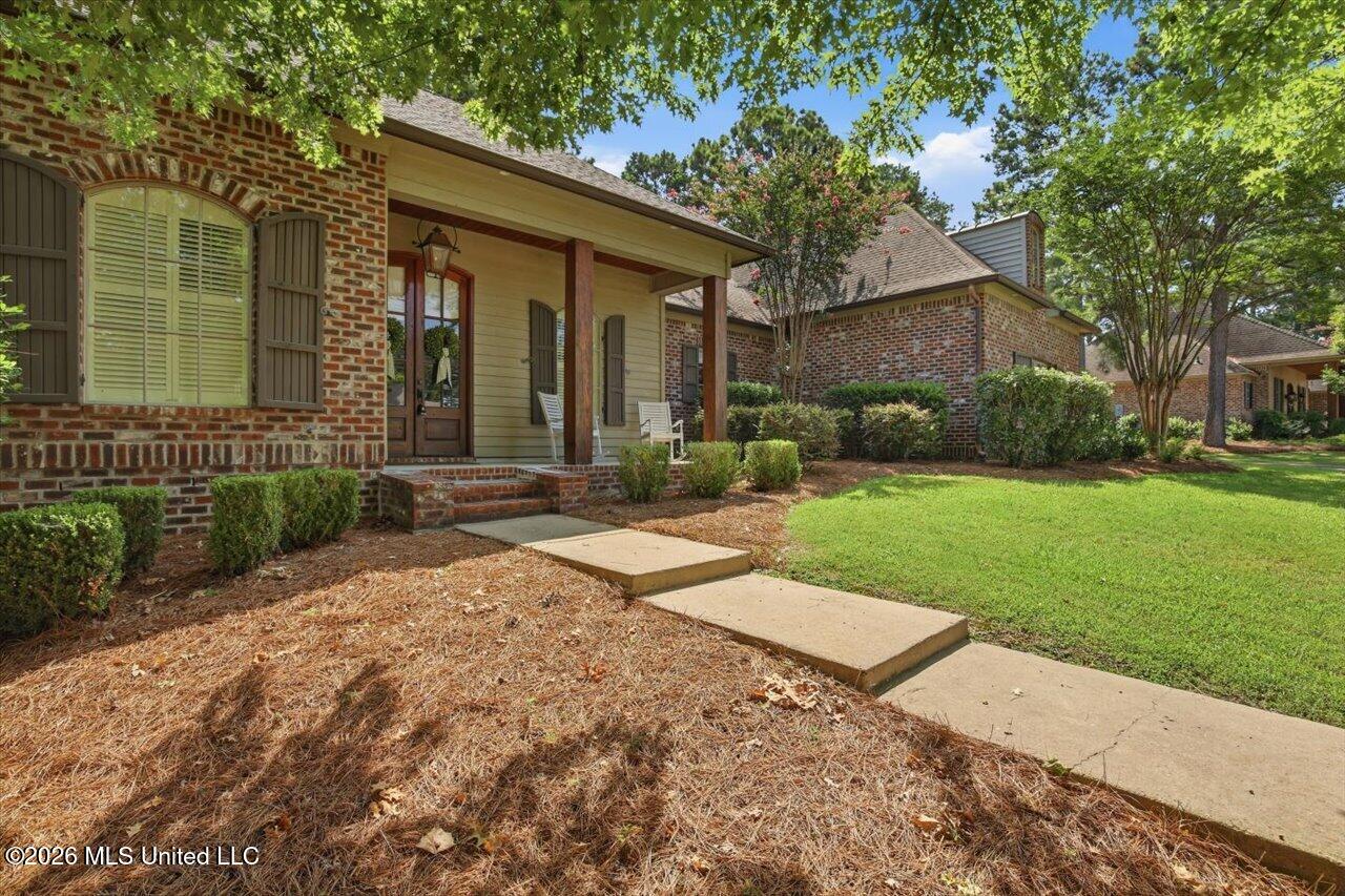 299 Lake Village Drive Property Photo 5