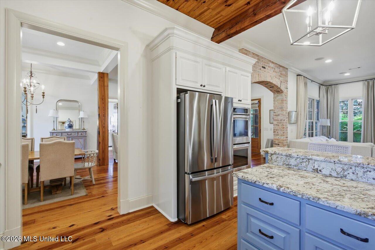 299 Lake Village Drive Property Photo 24