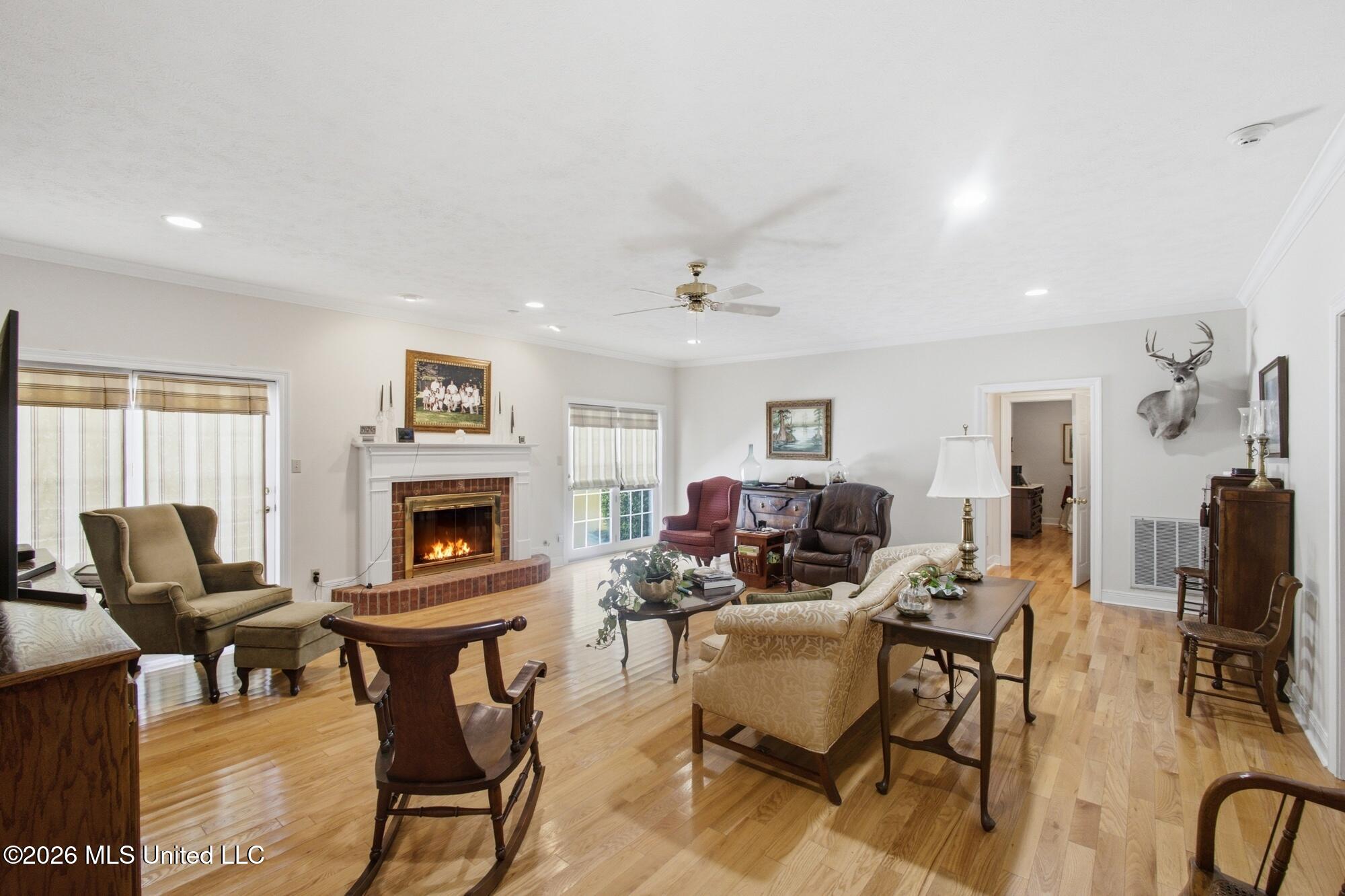 1071 Brandon Drive Property Photo 8