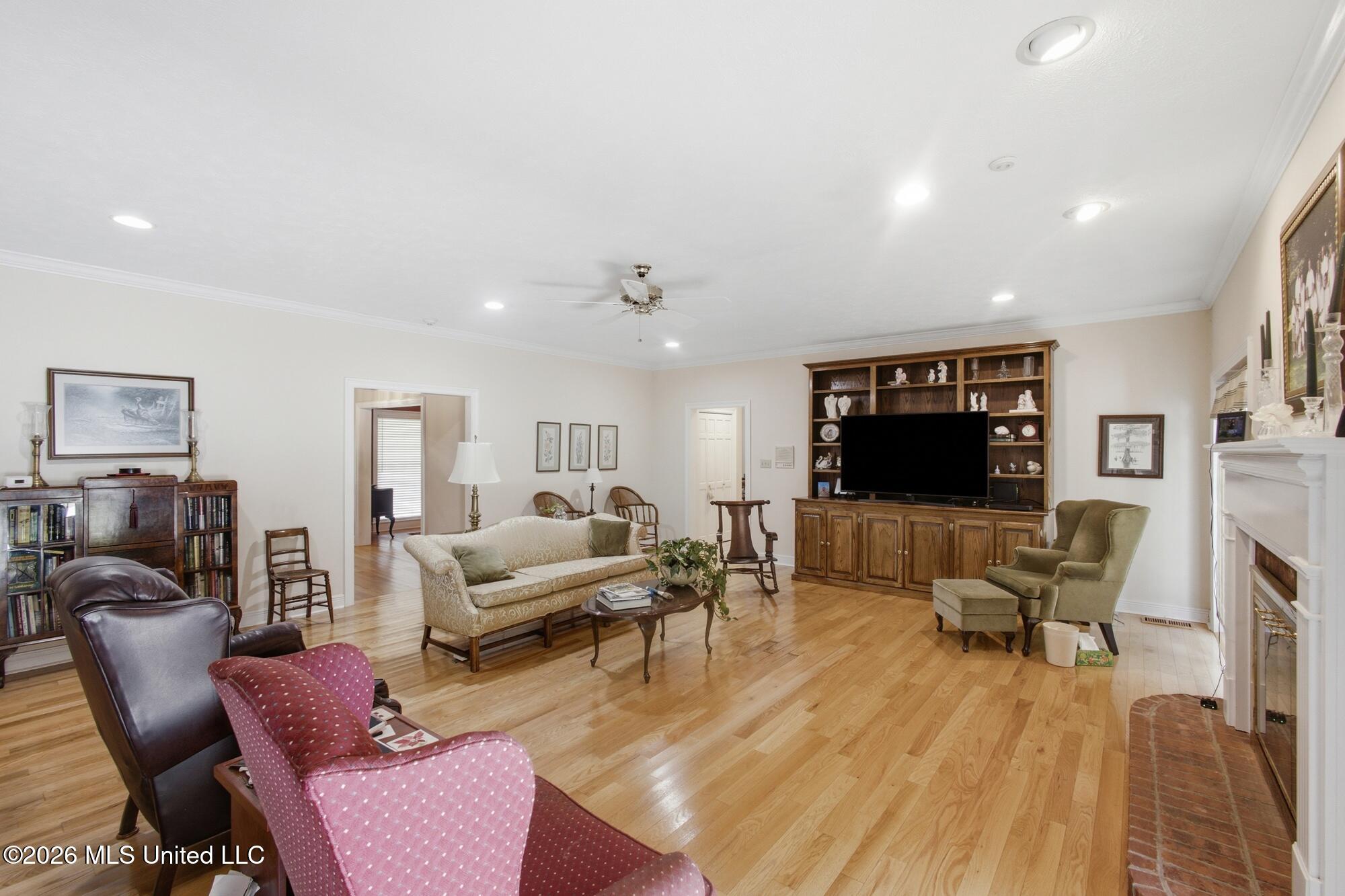 1071 Brandon Drive Property Photo 10