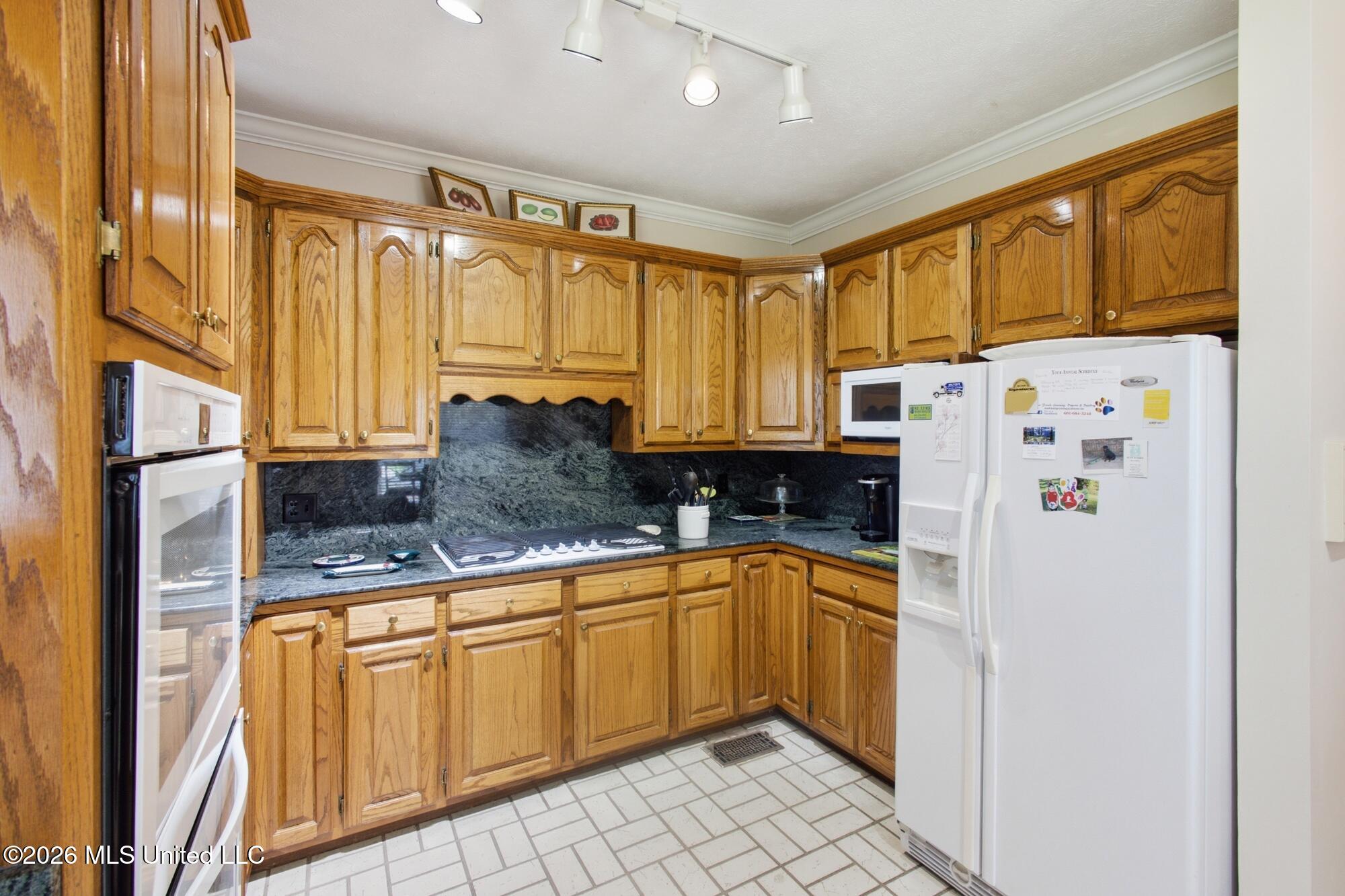 1071 Brandon Drive Property Photo 12