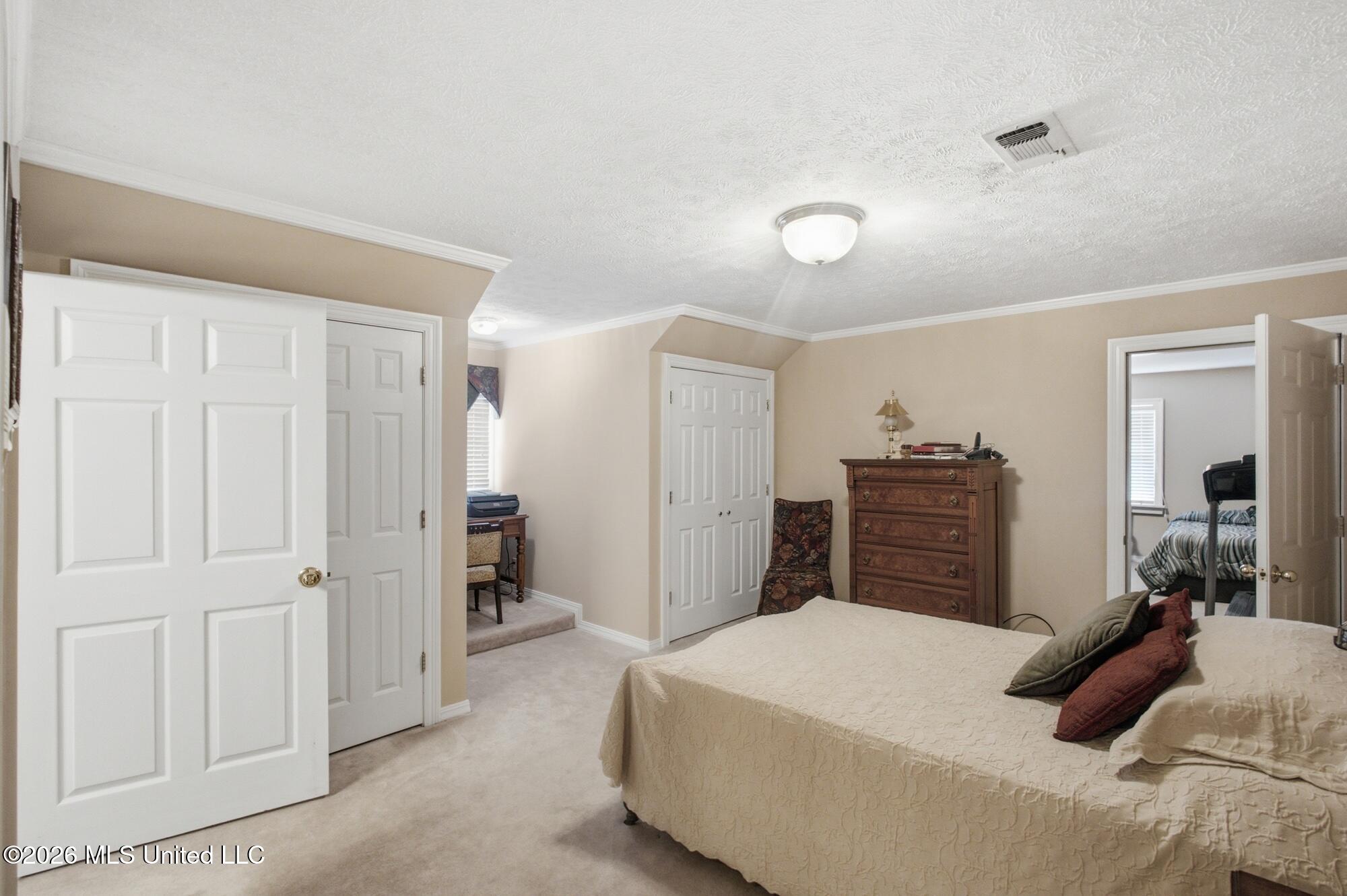 1071 Brandon Drive Property Photo 25