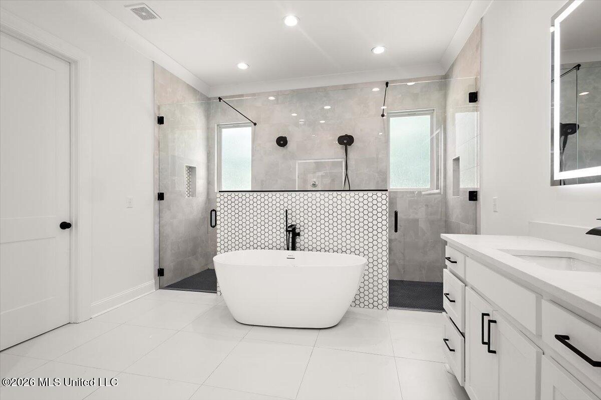 704 Sartoris Cove Property Photo 7