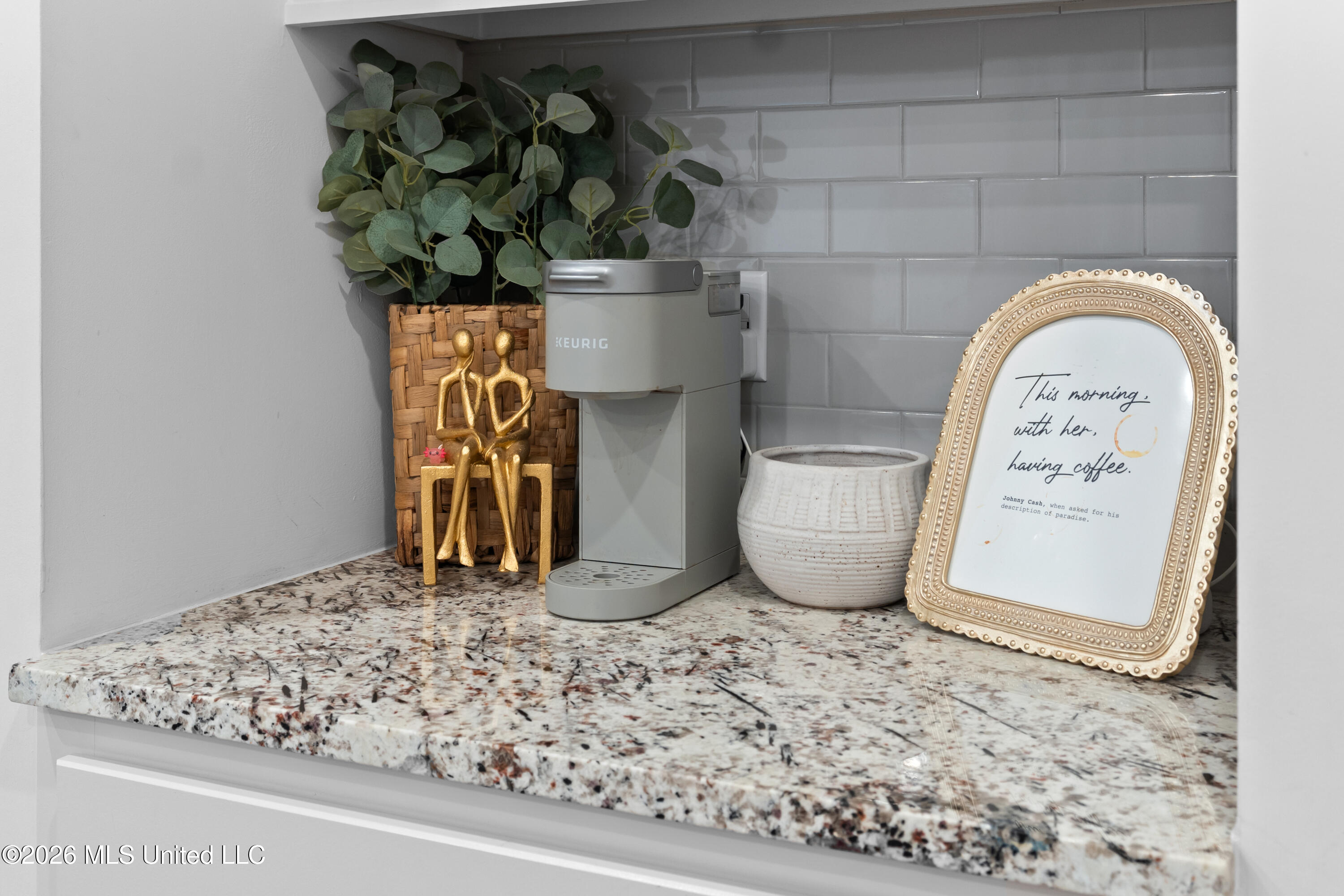 136 Serenity Lane Property Photo 8