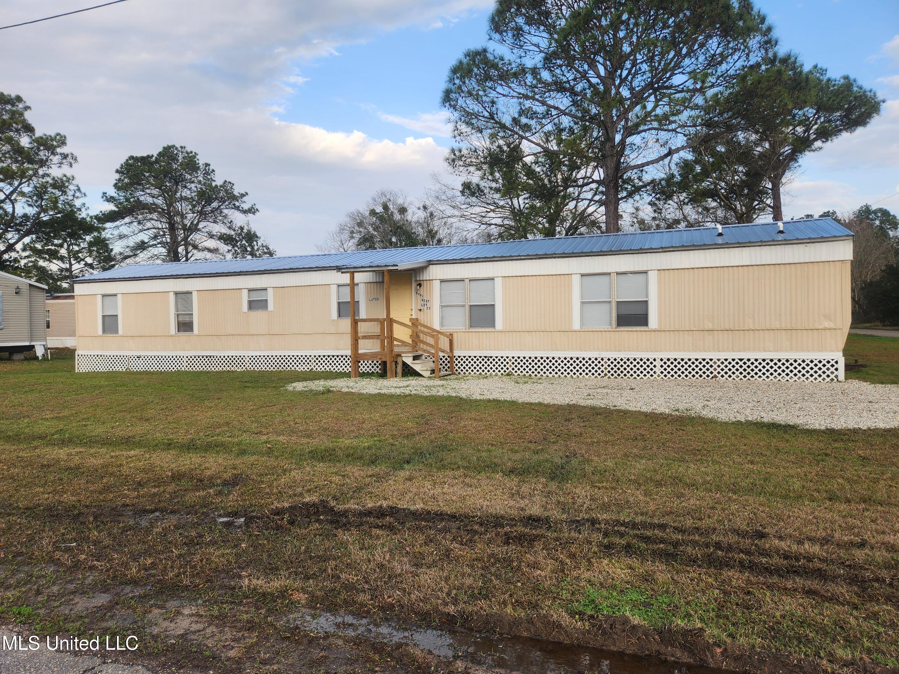 9267 Cuandet Road Property Photo 1