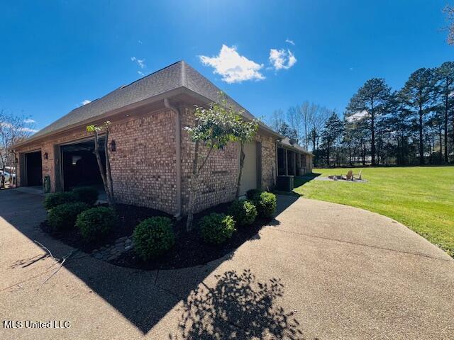 210 White Street Property Photo 12