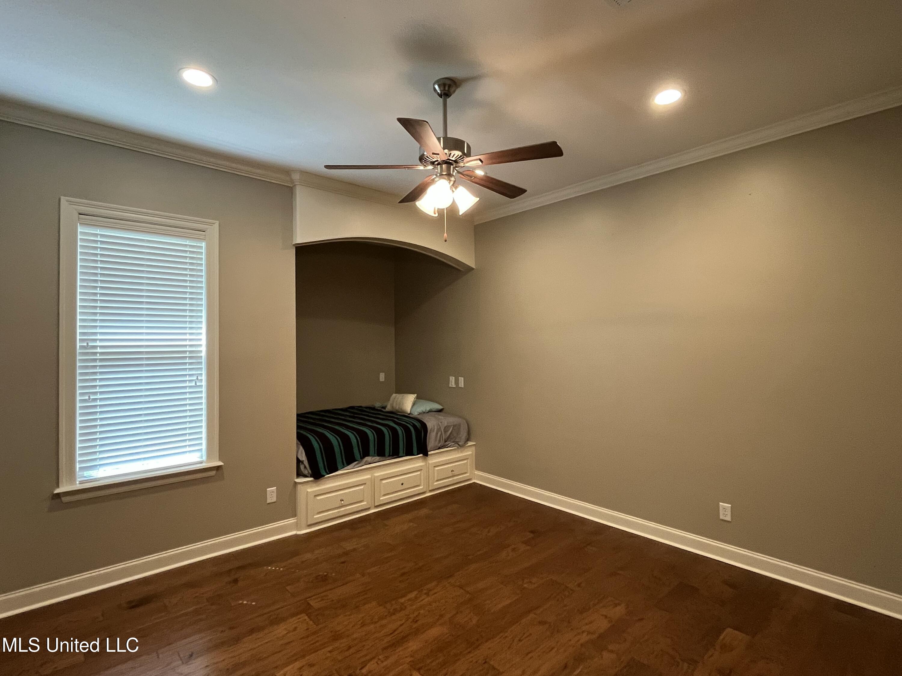 210 White Street Property Photo 51