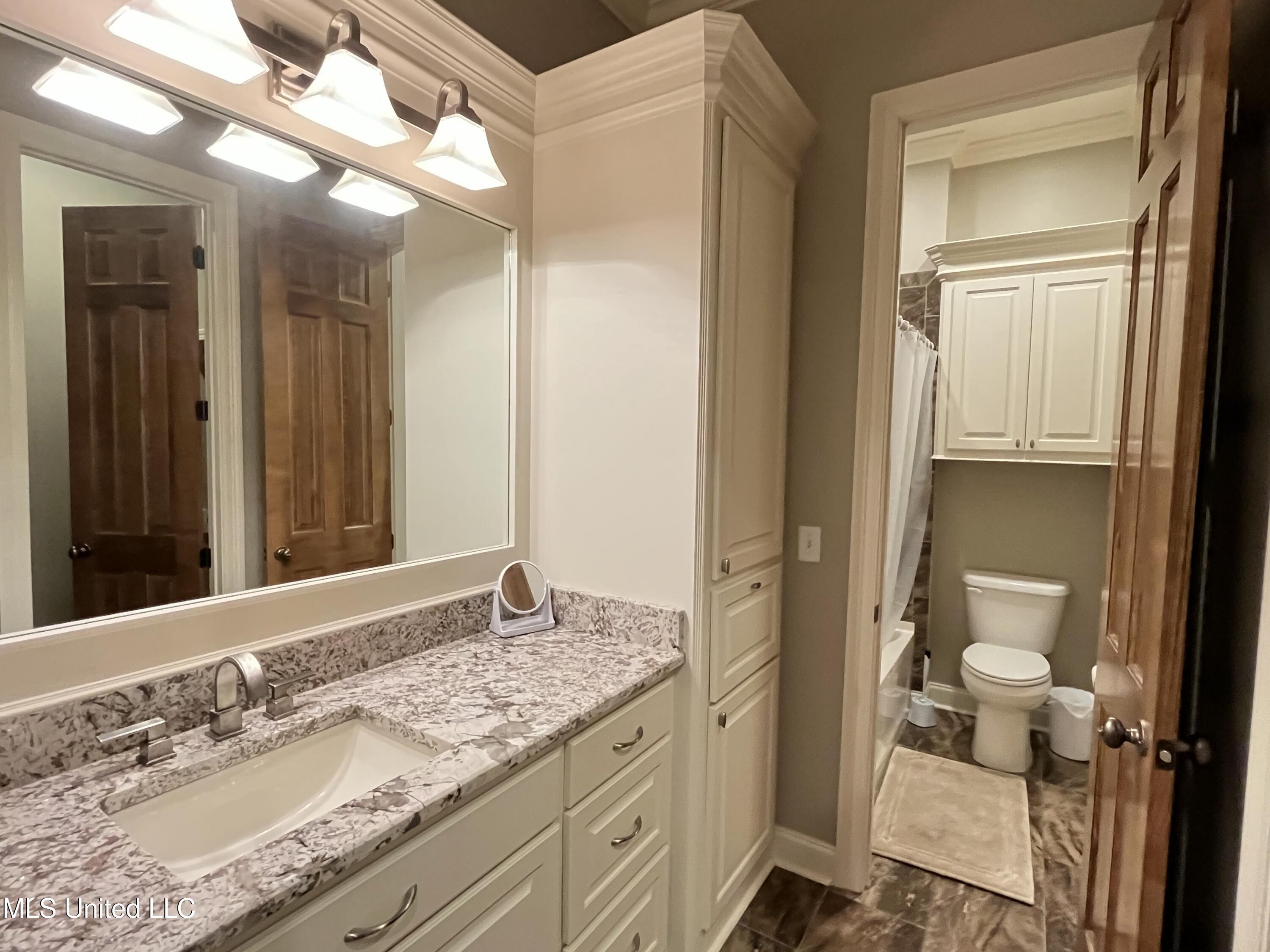 210 White Street Property Photo 54