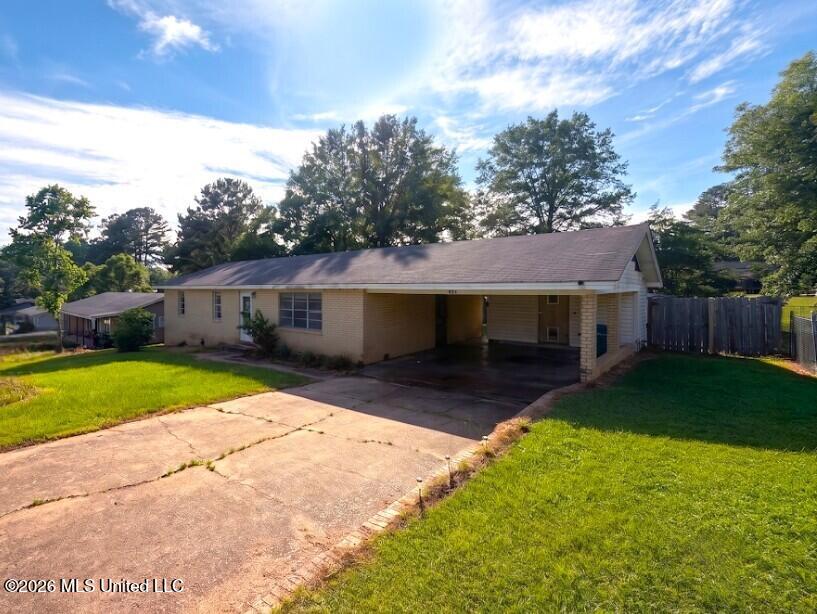 934 Pine Hill Drive Property Photo 1