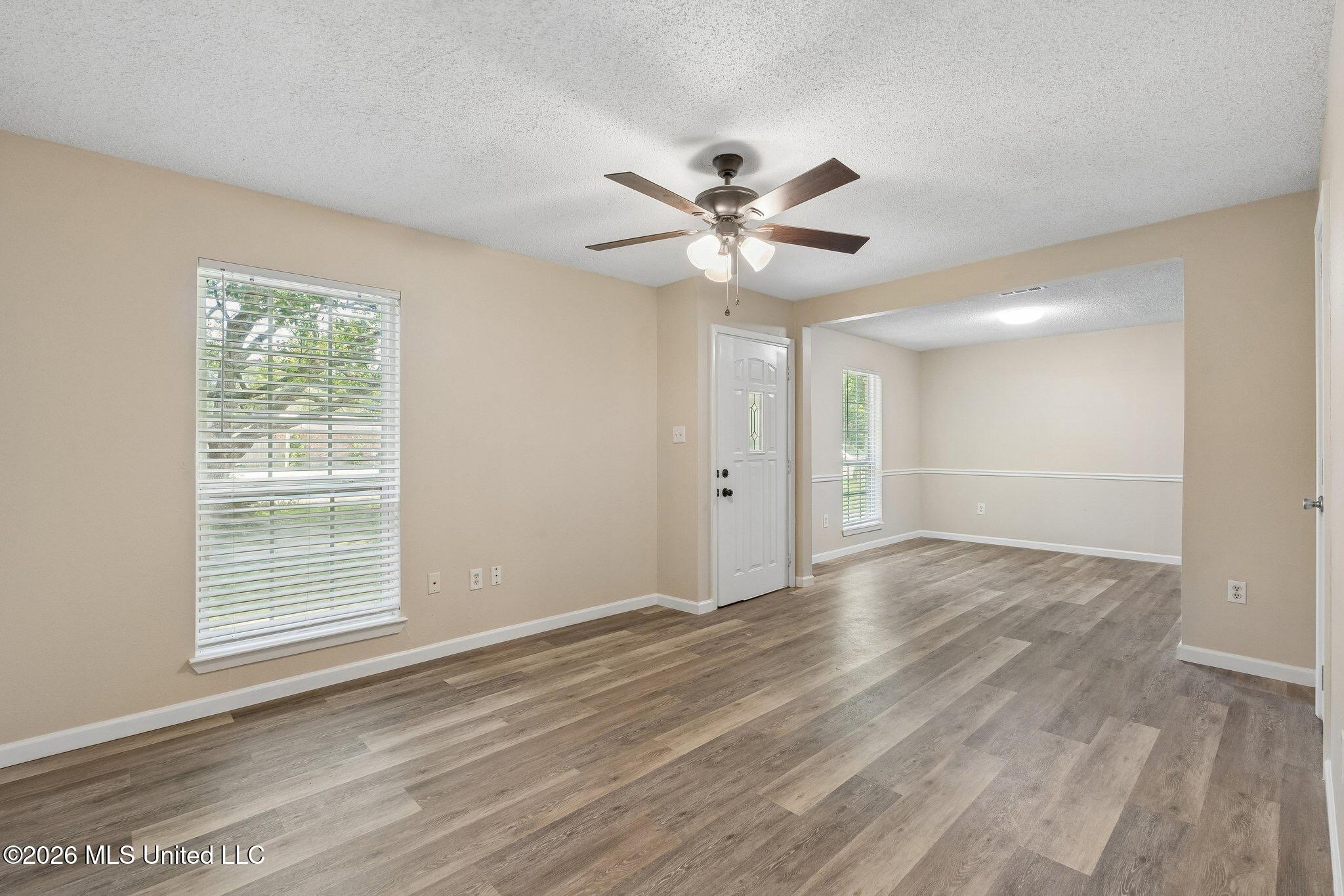 9724 Donchester Circle Property Photo 5