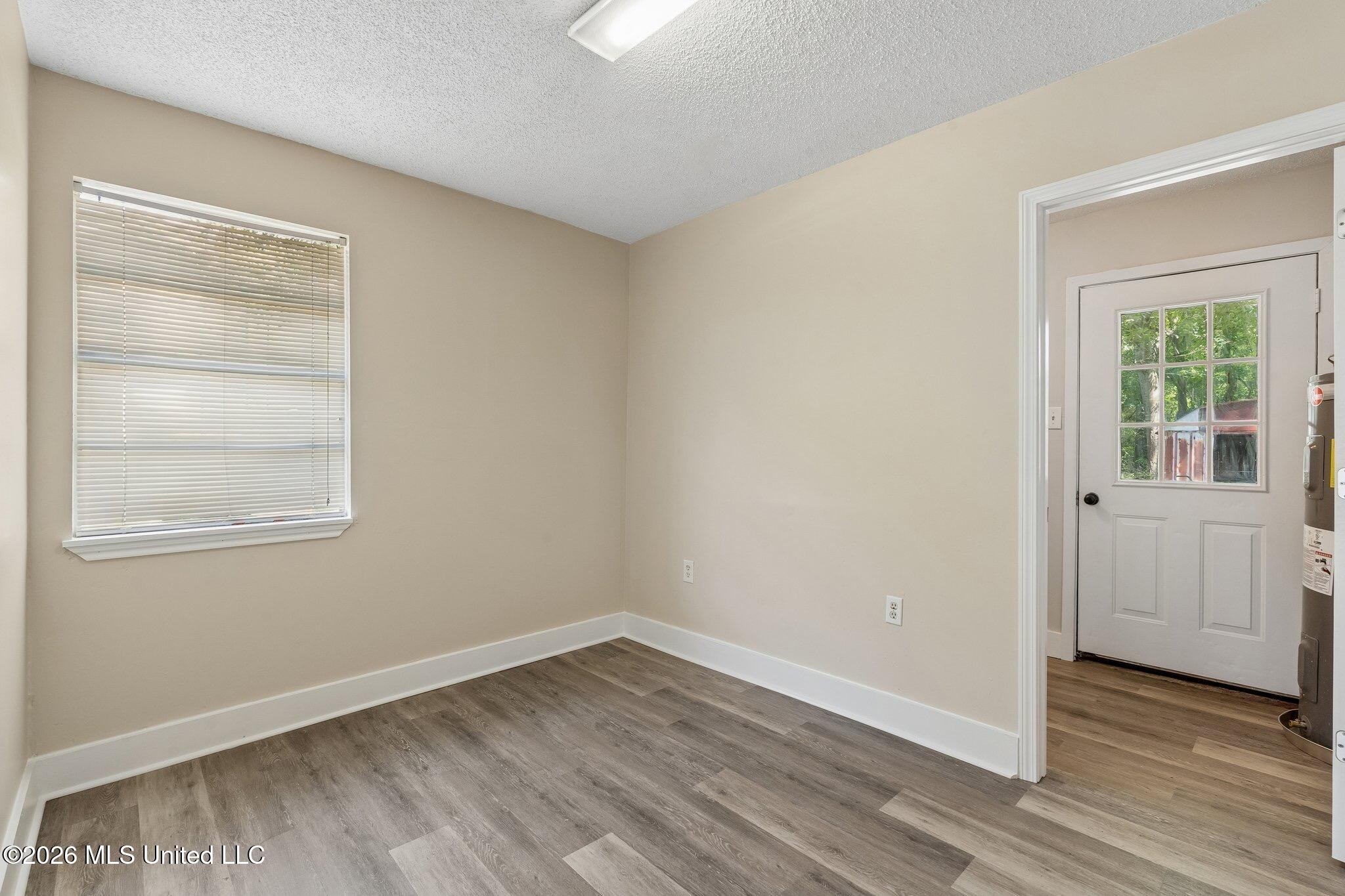 9724 Donchester Circle Property Photo 7