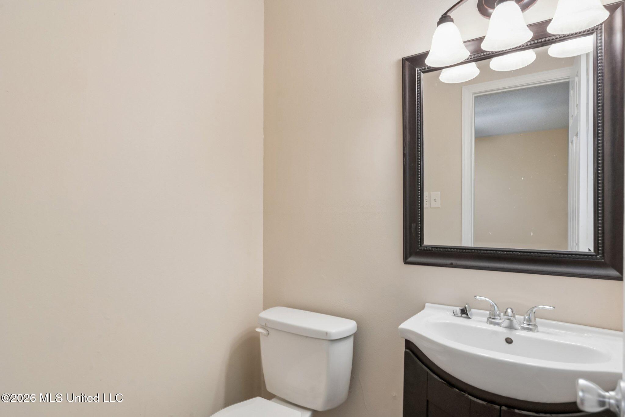 9724 Donchester Circle Property Photo 8