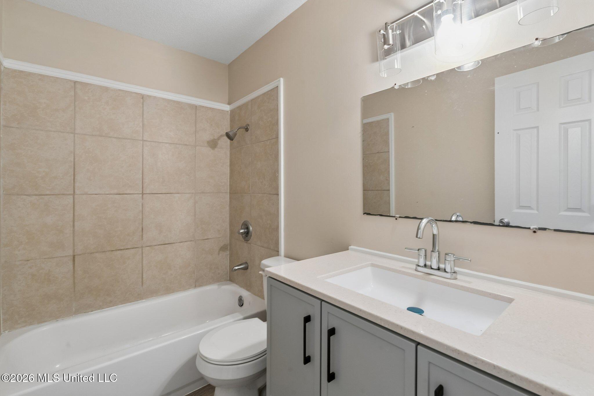 9724 Donchester Circle Property Photo 11