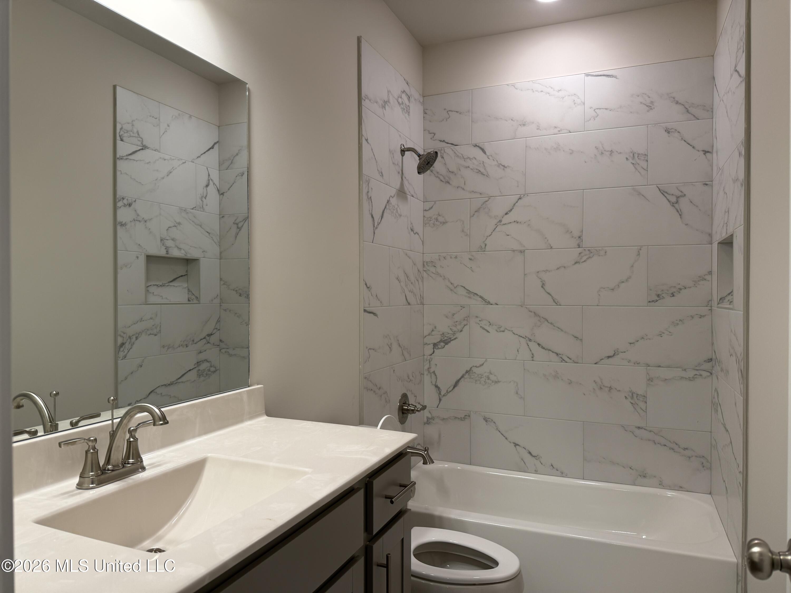 6597 Boxley Pointe Property Photo 7