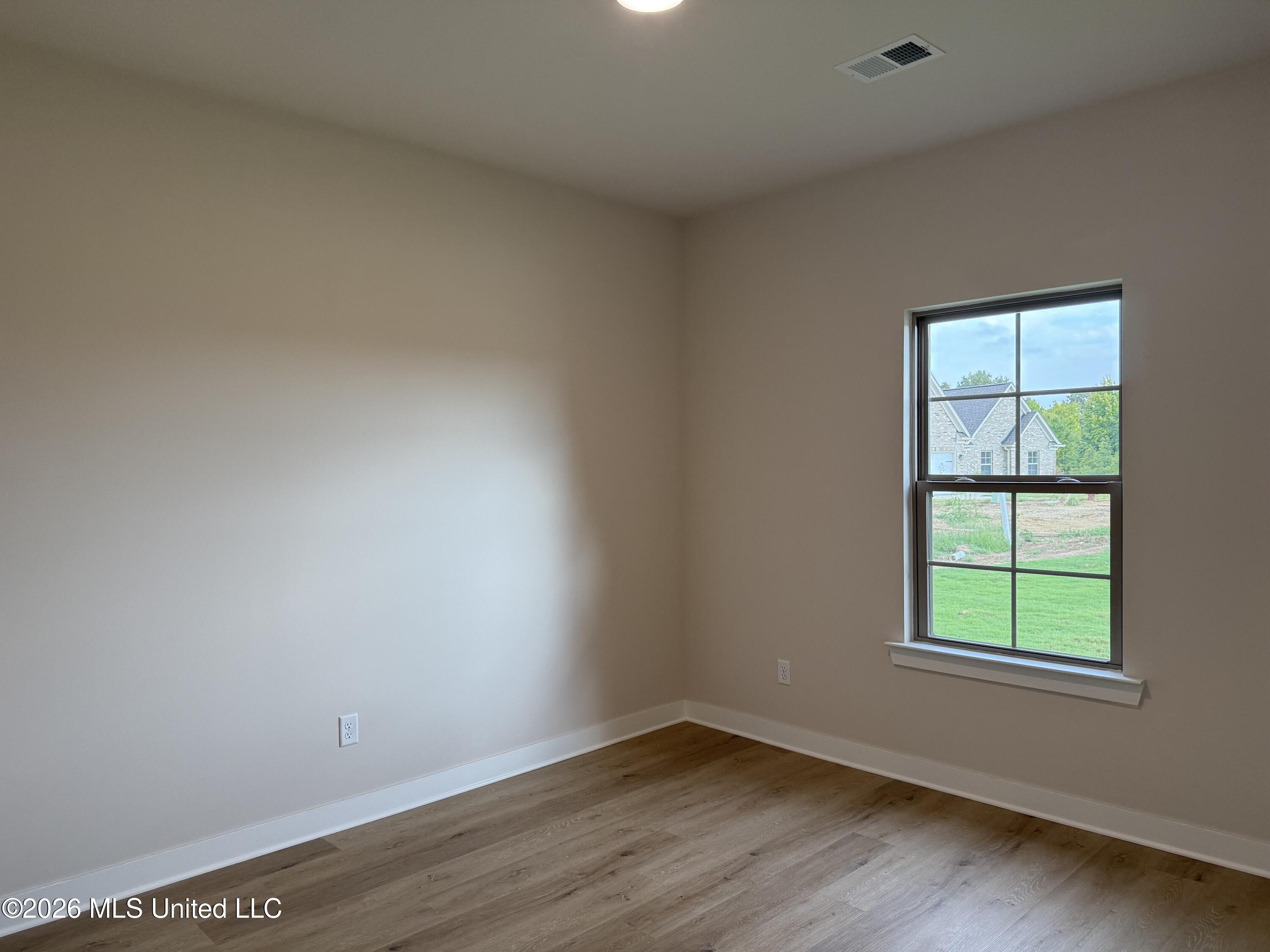 6597 Boxley Pointe Property Photo 8